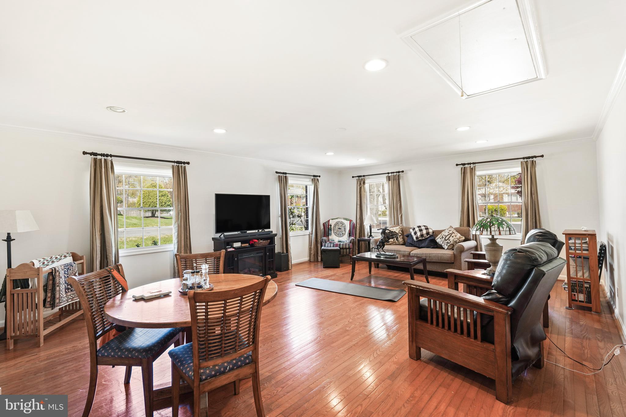 FAIRCHESTER - Residential