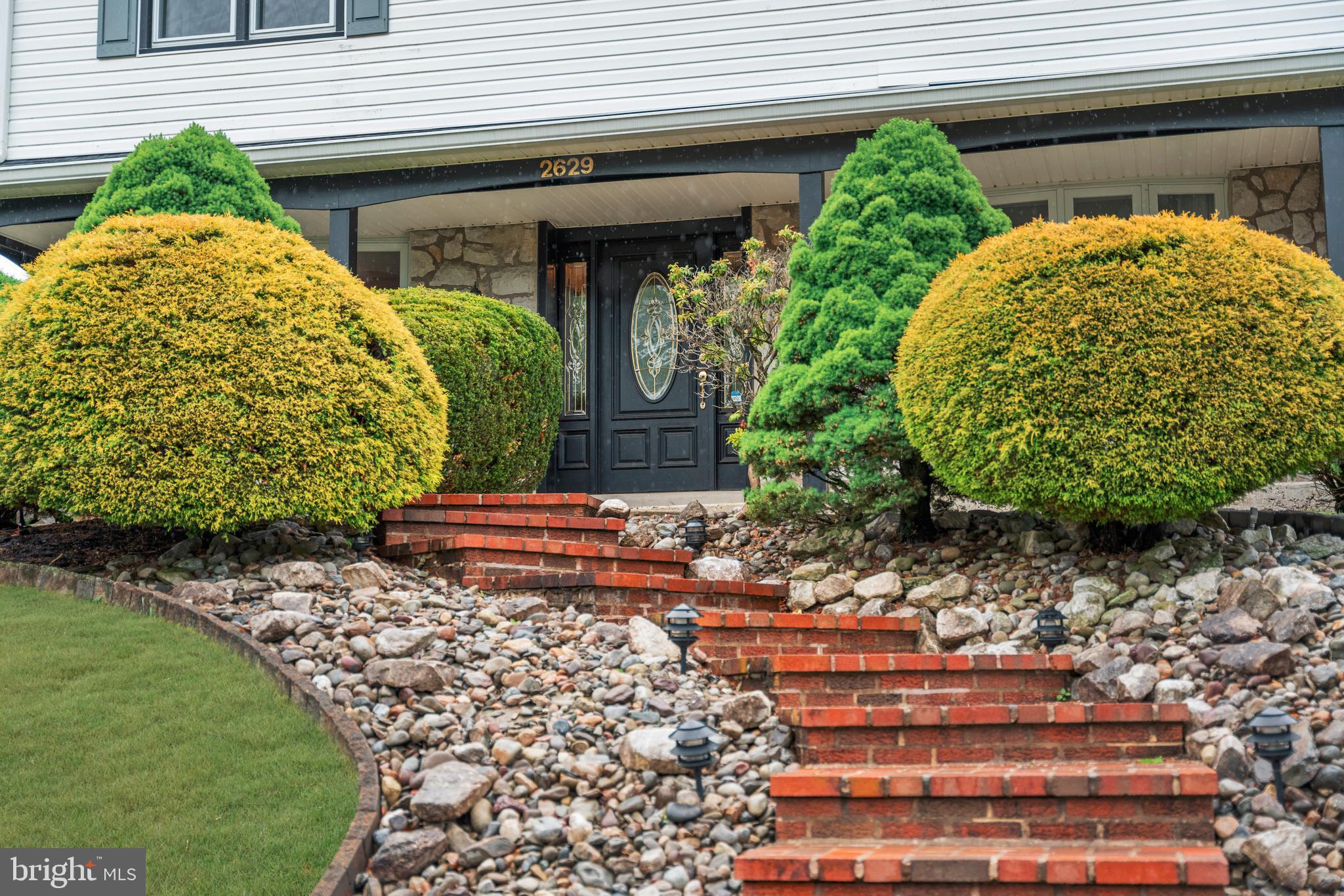 HUNTINGDON VALLEY - Residential