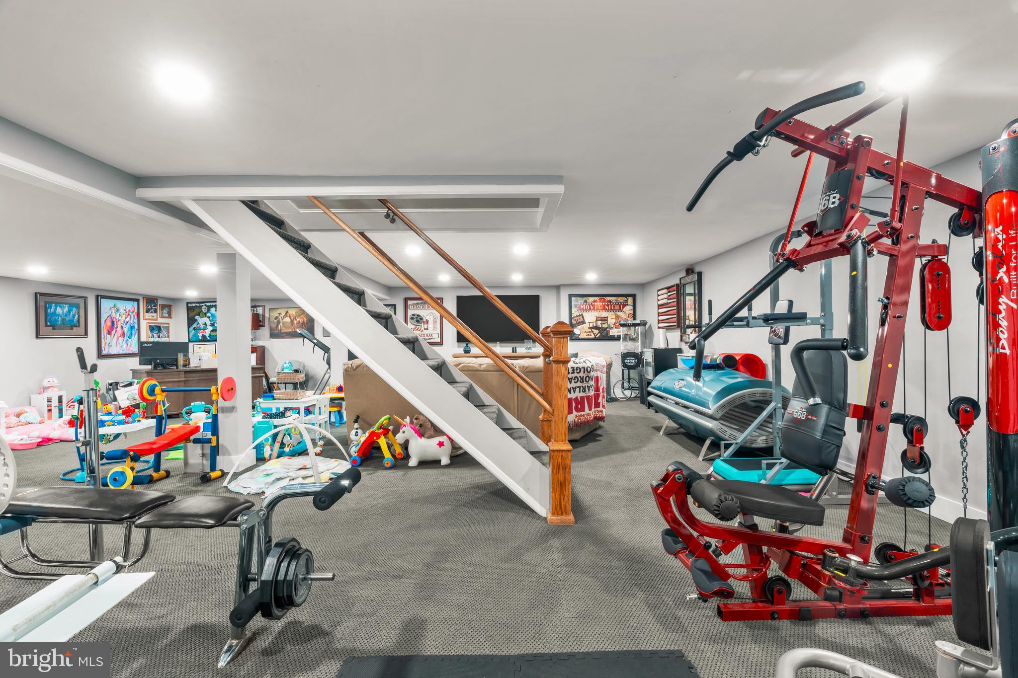 HUNTINGDON VALLEY - Residential