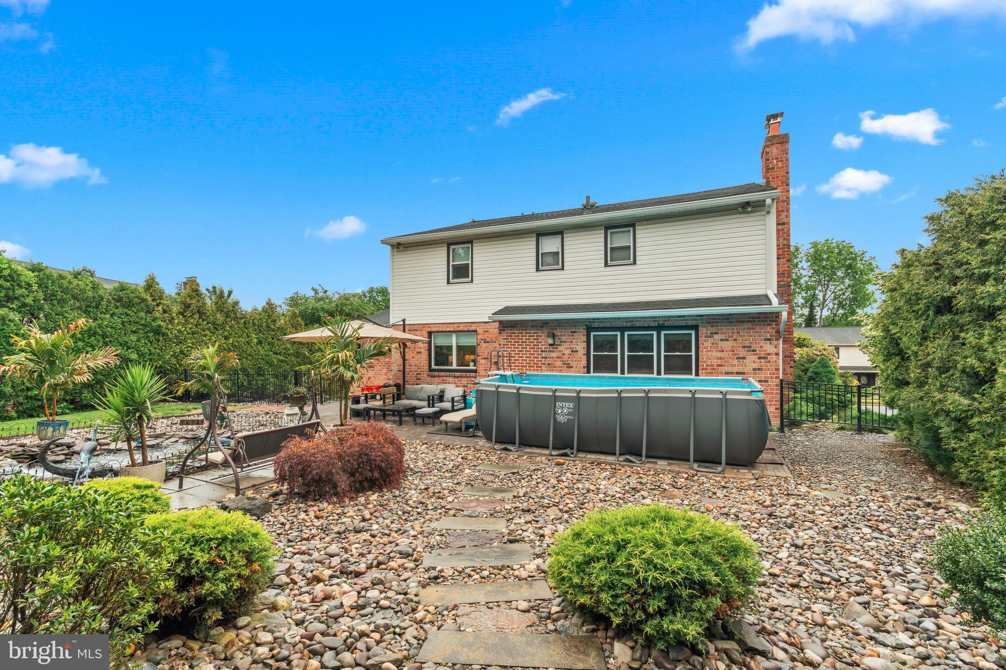 HUNTINGDON VALLEY - Residential