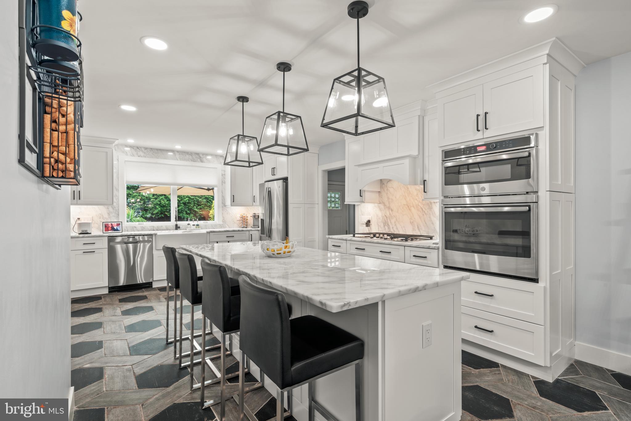 HUNTINGDON VALLEY - Residential