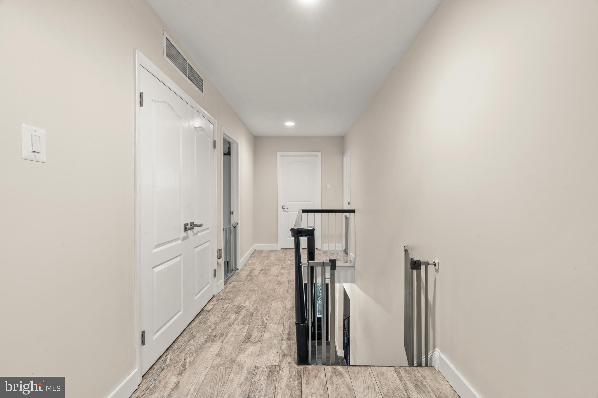 HUNTINGDON VALLEY - Residential