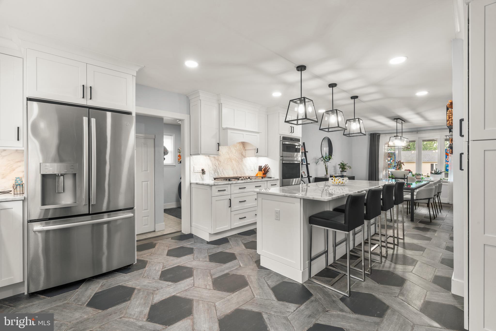 HUNTINGDON VALLEY - Residential