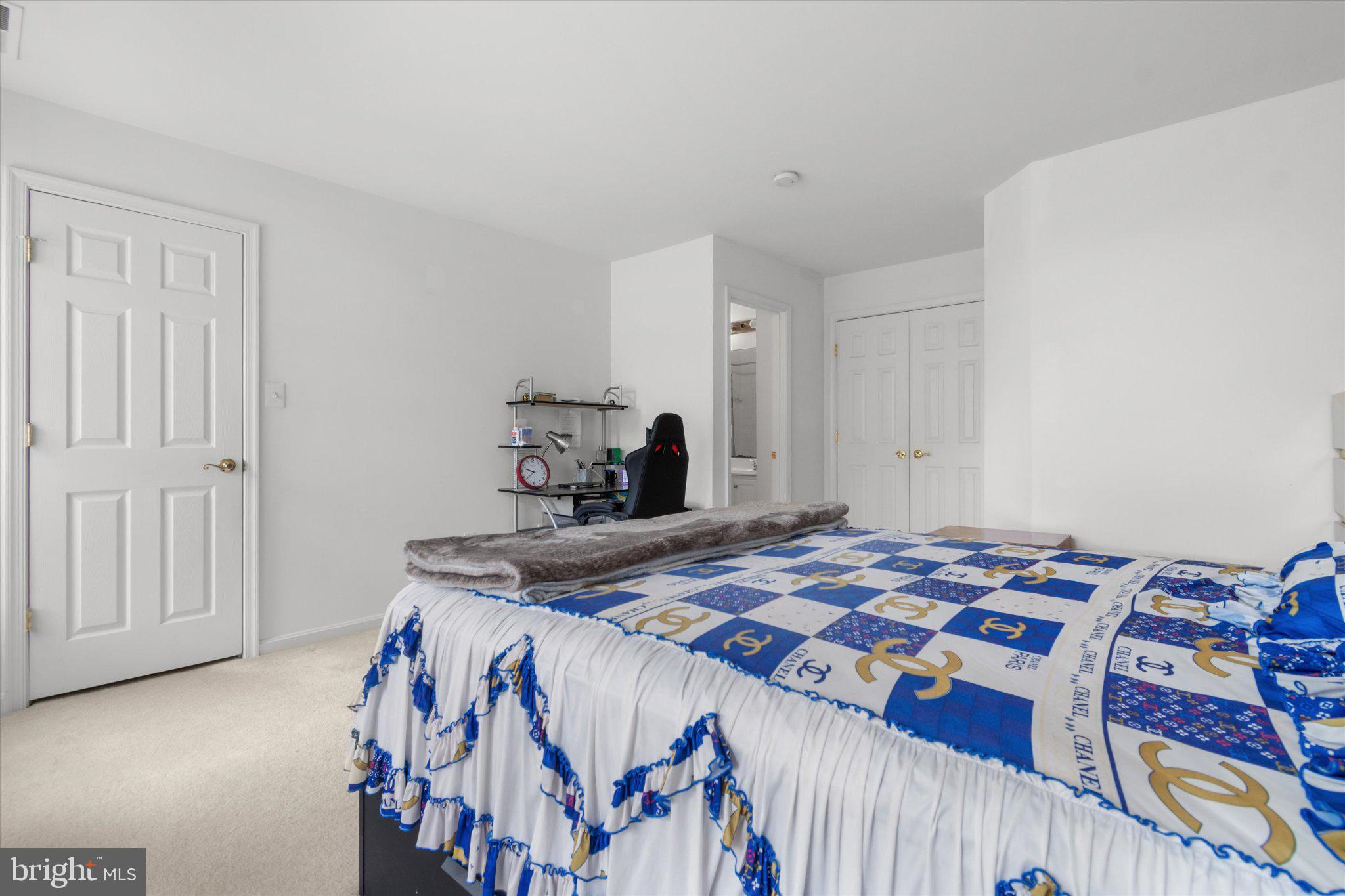 WELLINGTON/CLOVERHILL - Residential