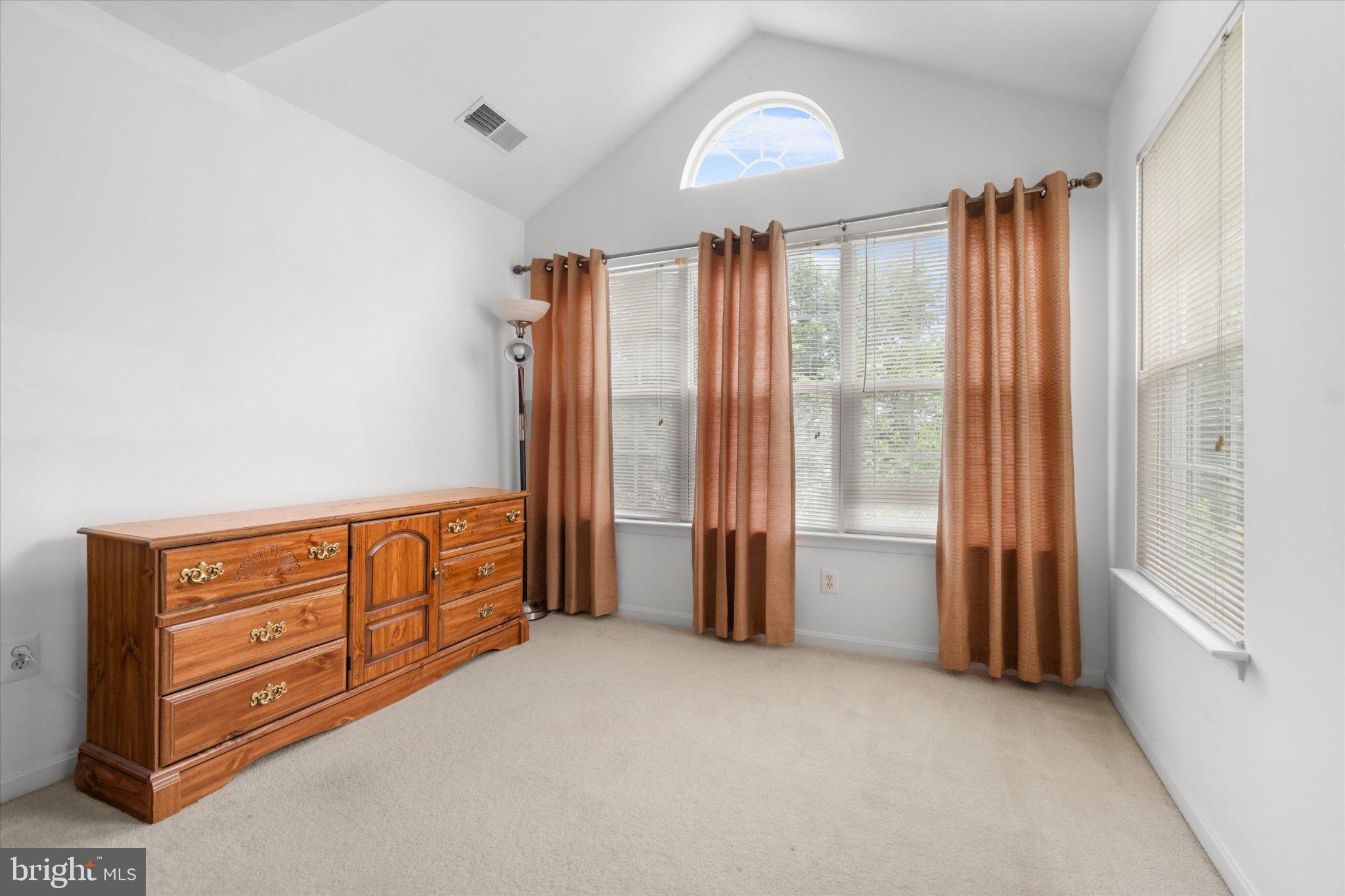 WELLINGTON/CLOVERHILL - Residential
