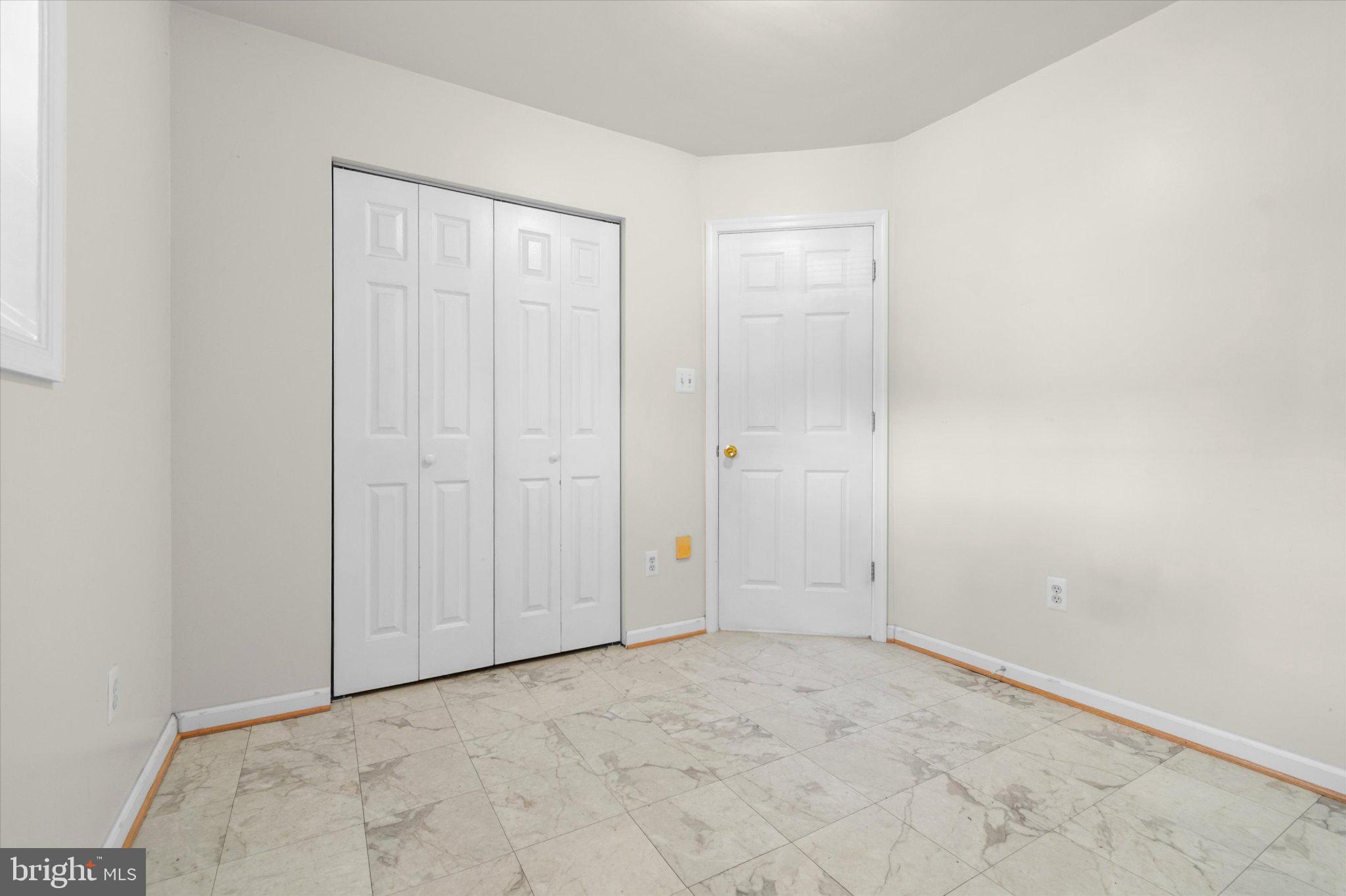 WELLINGTON/CLOVERHILL - Residential