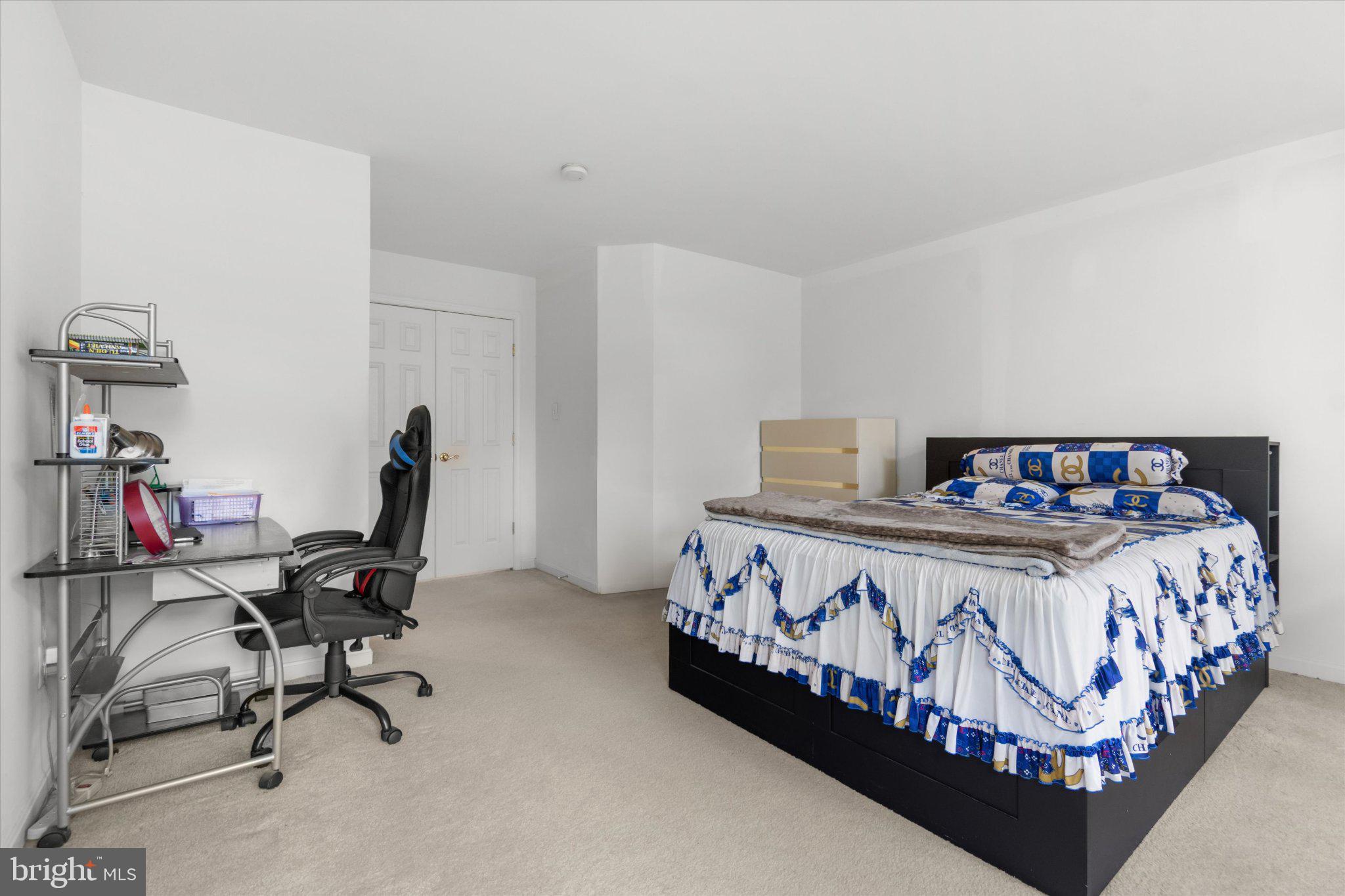 WELLINGTON/CLOVERHILL - Residential