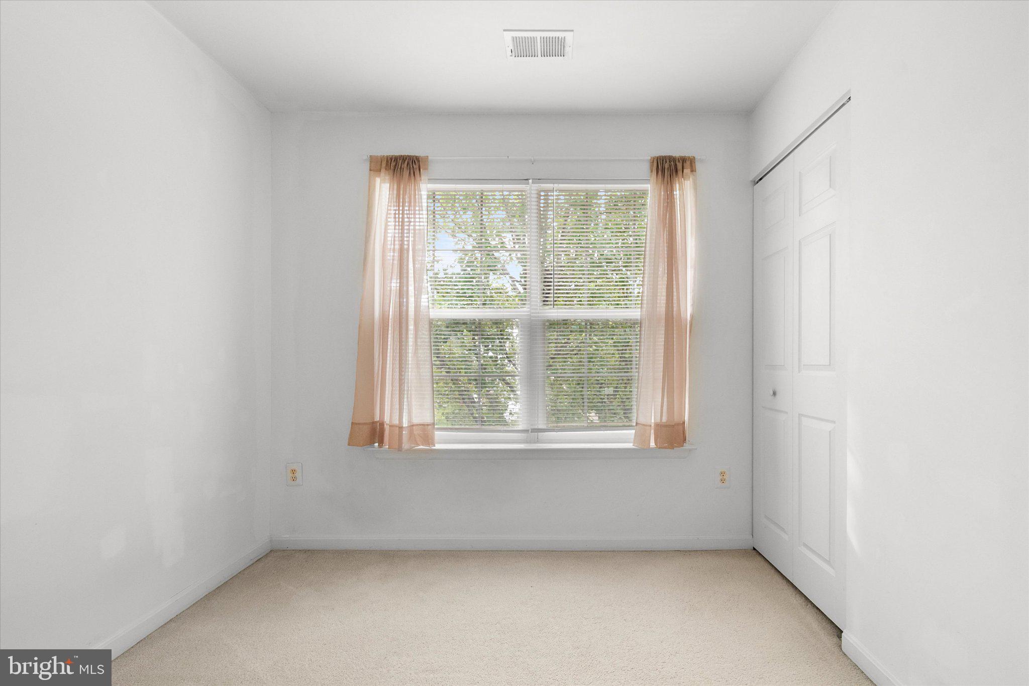 WELLINGTON/CLOVERHILL - Residential