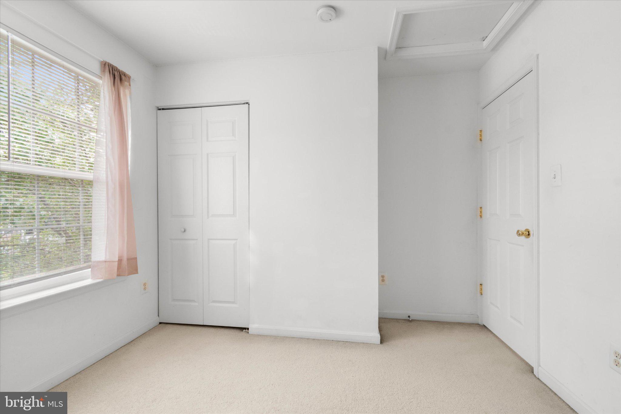WELLINGTON/CLOVERHILL - Residential