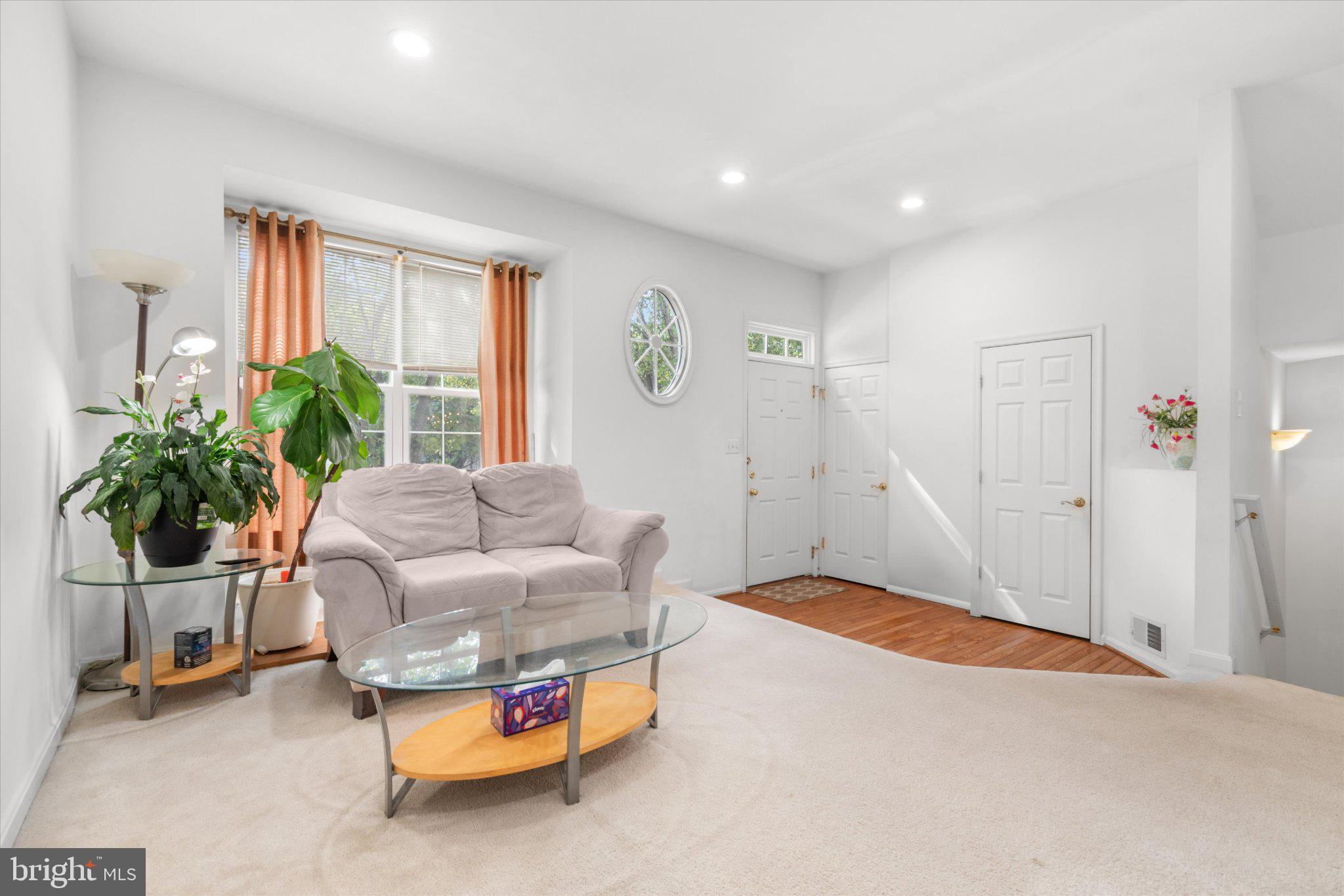 WELLINGTON/CLOVERHILL - Residential