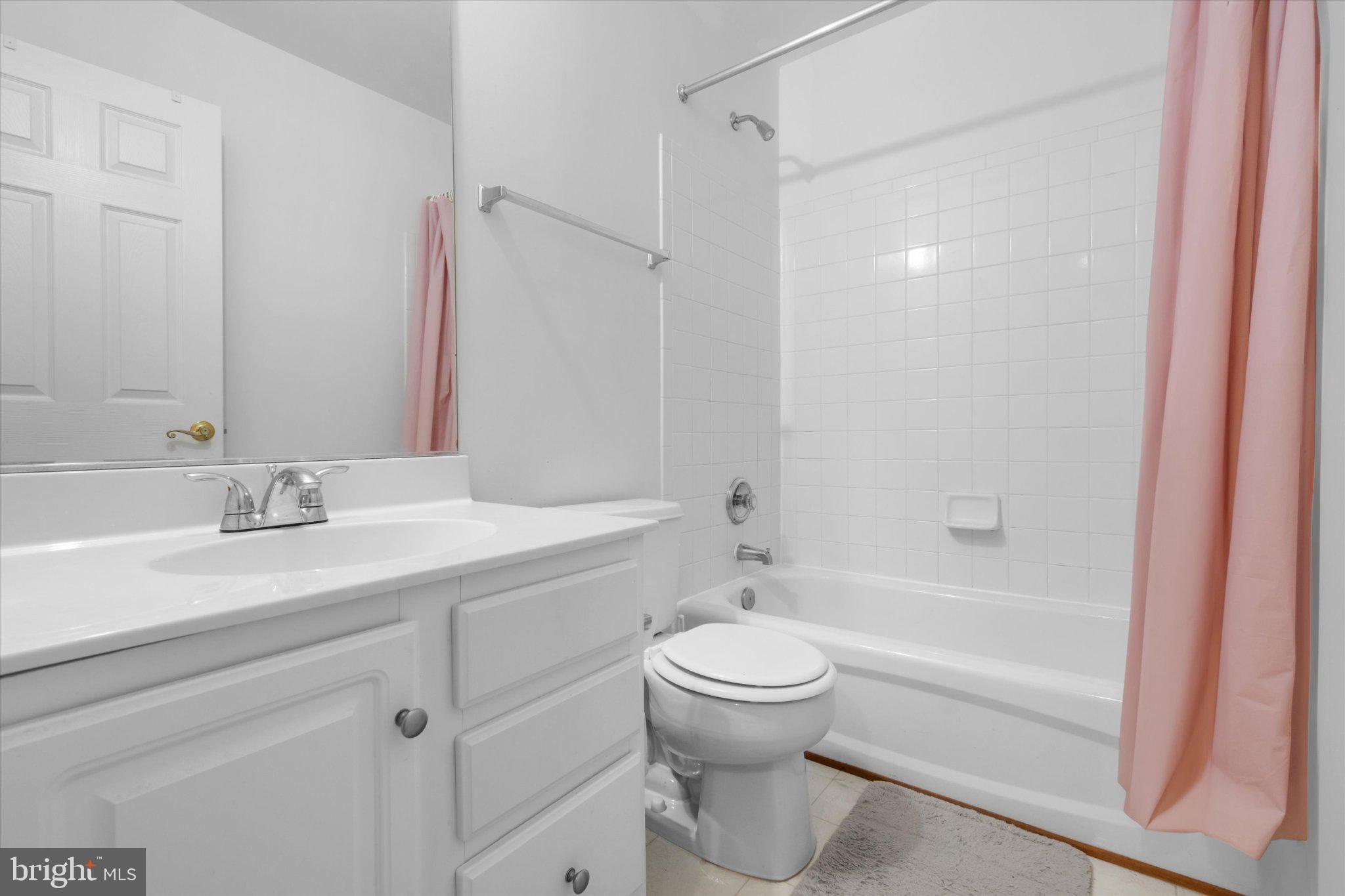 WELLINGTON/CLOVERHILL - Residential