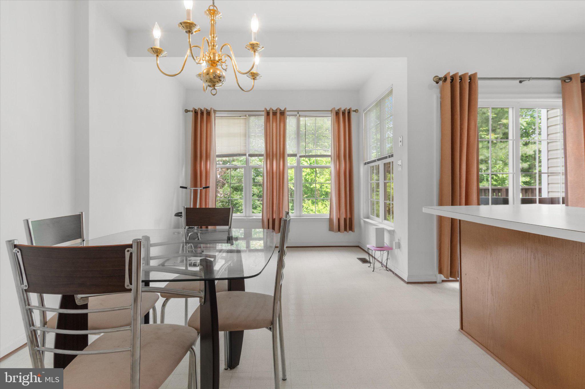 WELLINGTON/CLOVERHILL - Residential