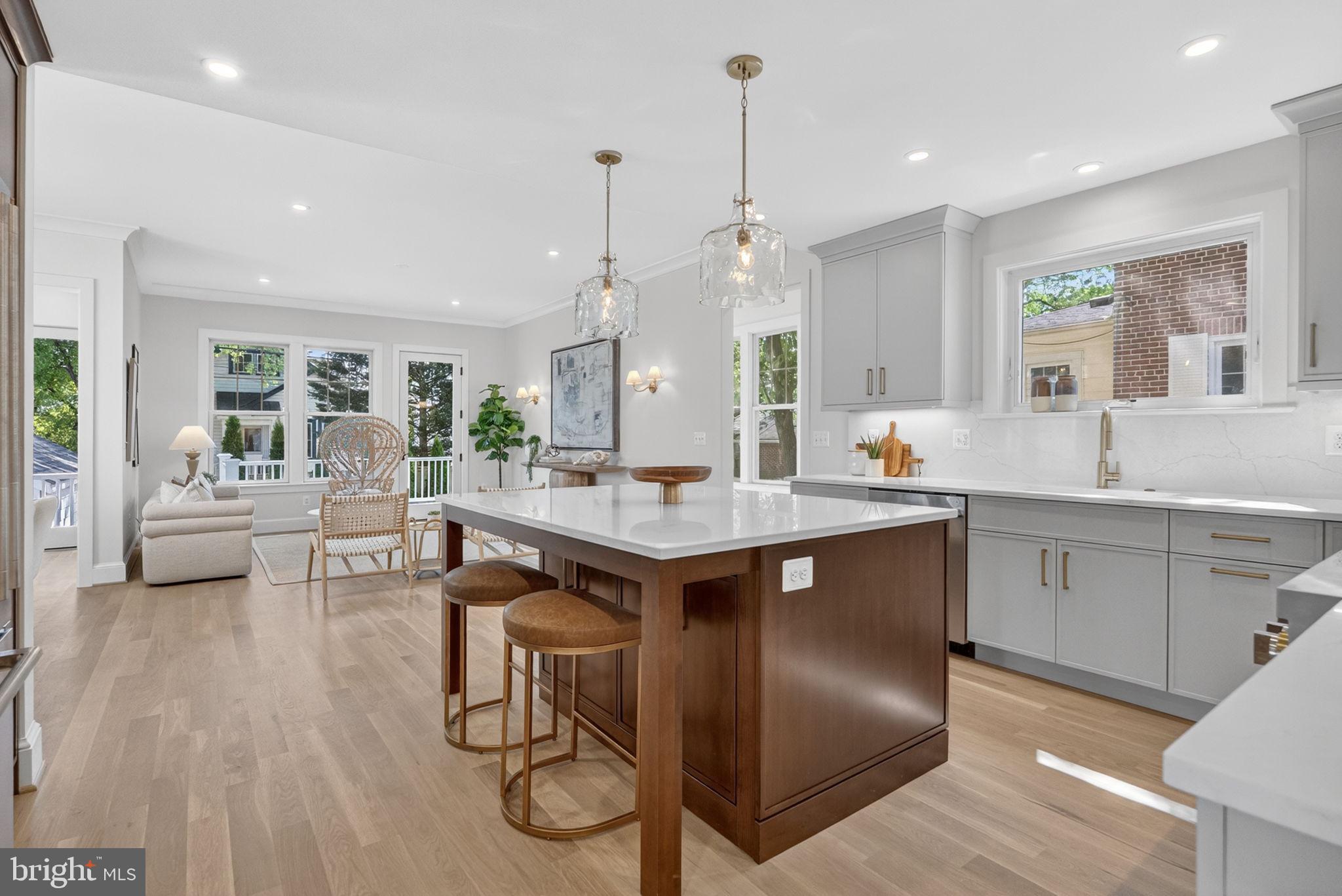 ROSEMONT - Residential