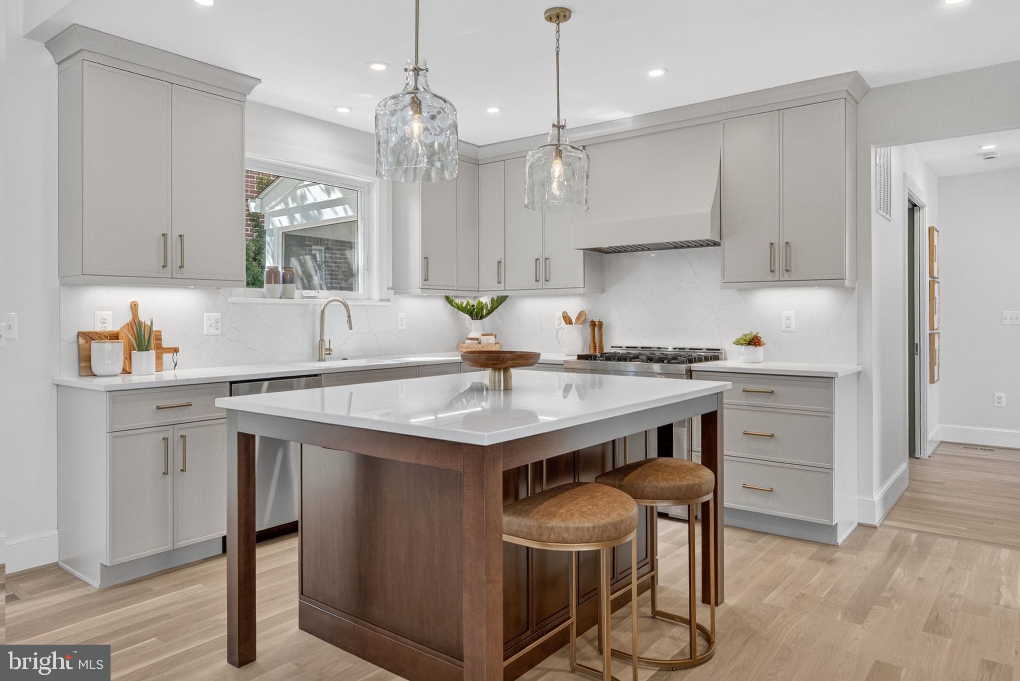 ROSEMONT - Residential