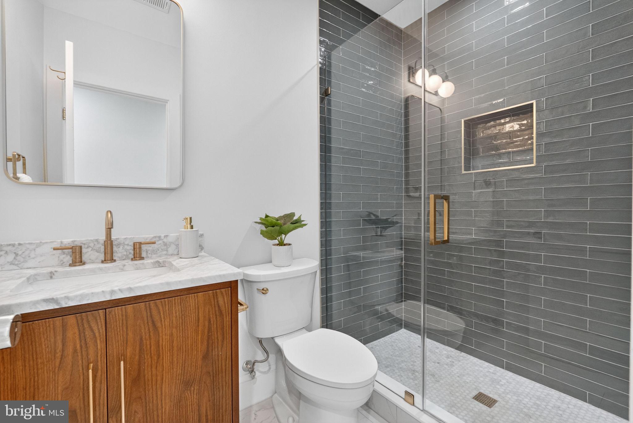 ROSEMONT - Residential