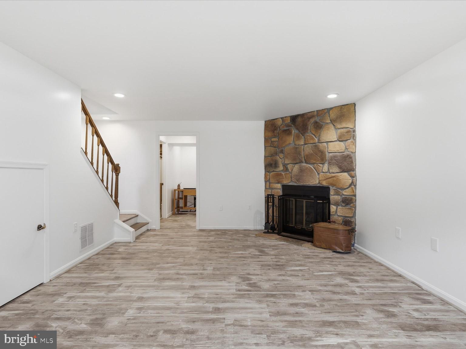 TOWNES OF BURKE - Residential