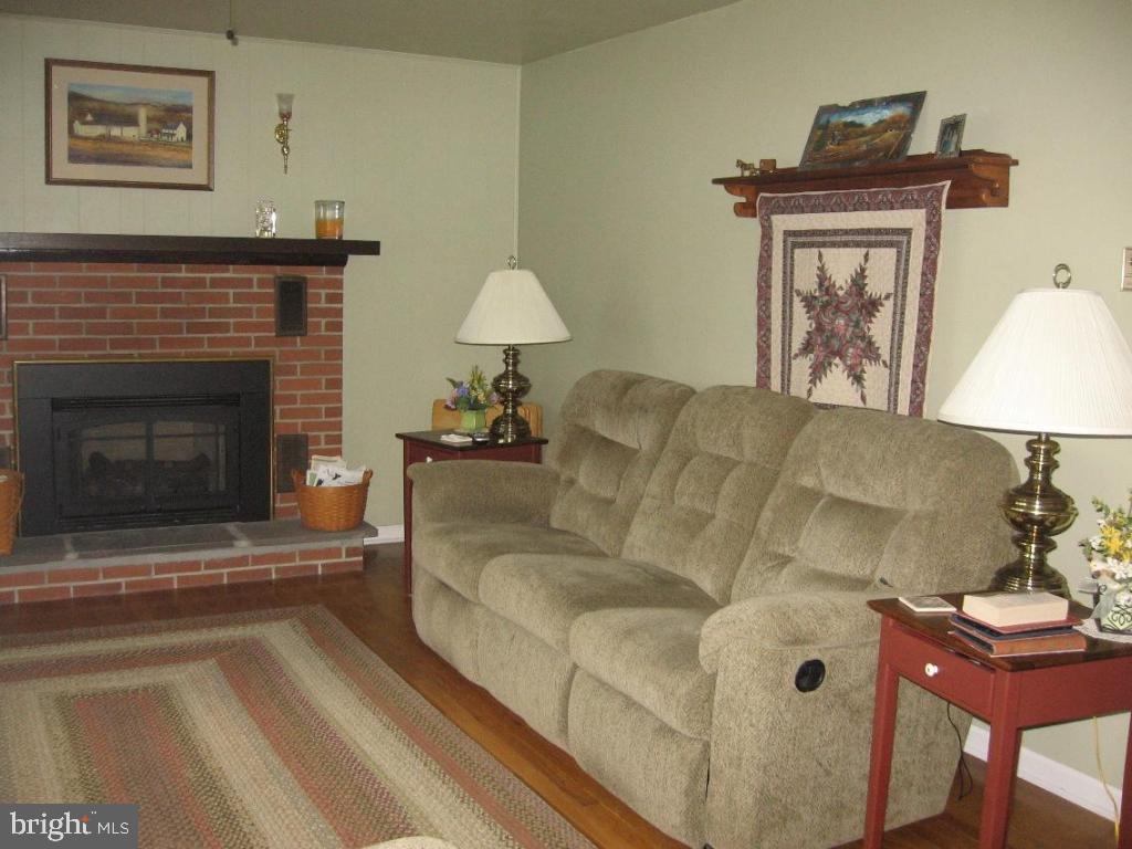 SWARTZVILLE - Residential