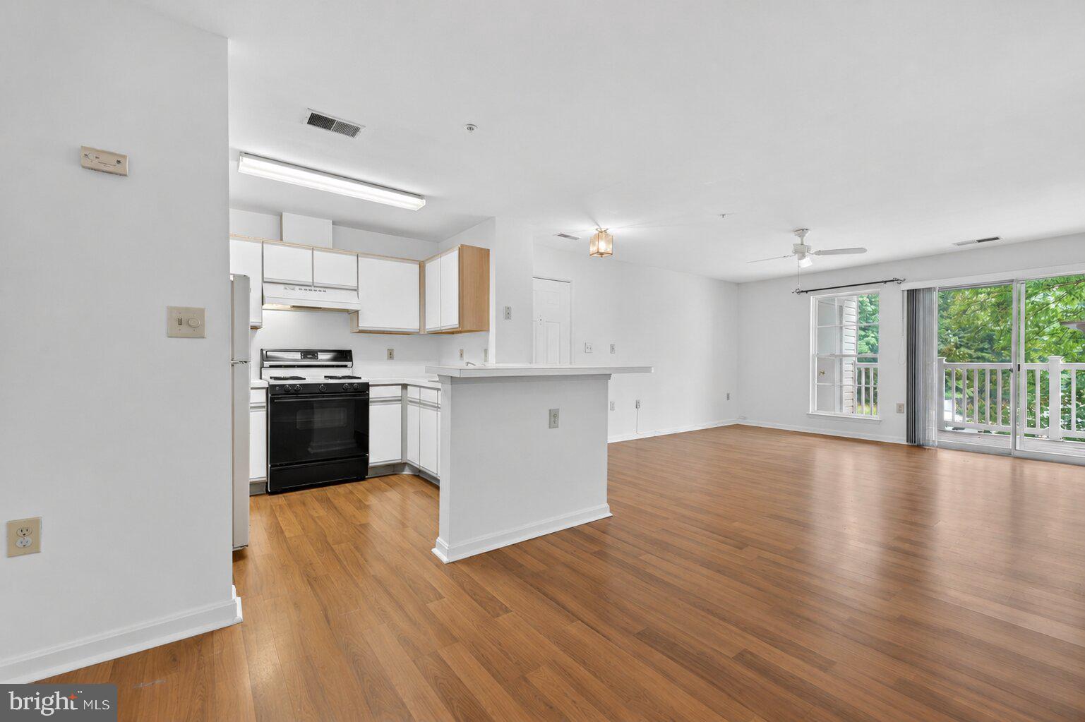 RUSSETT - Residential