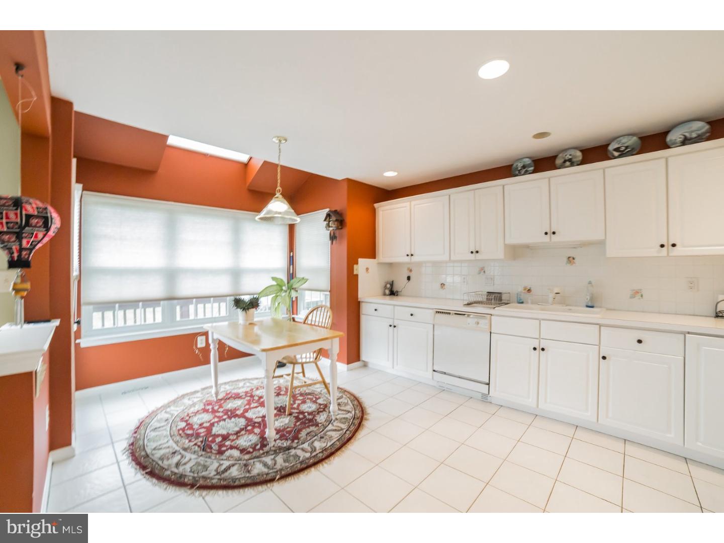 CREEKSIDE AT BLUE BELL - Residential