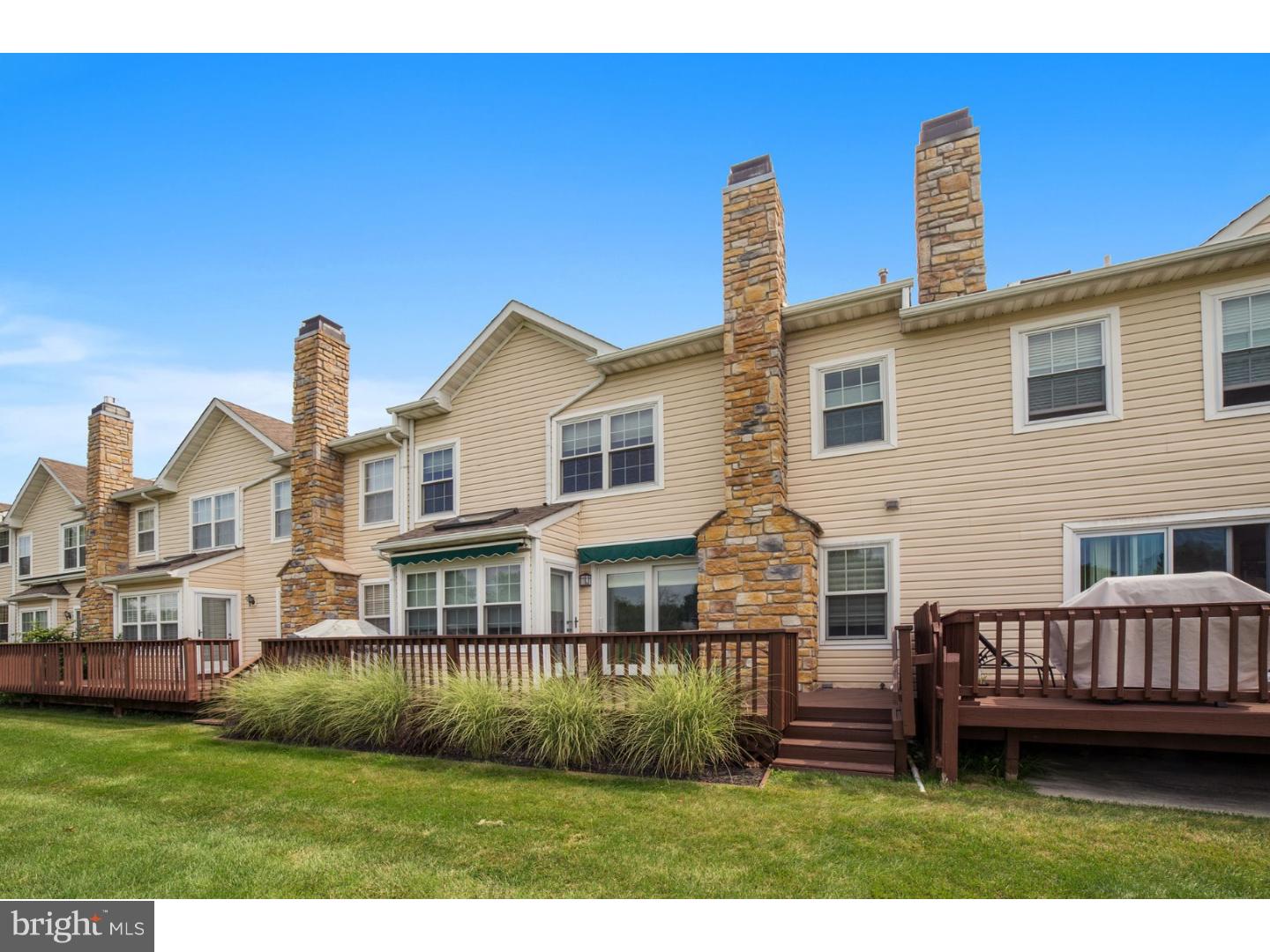CREEKSIDE AT BLUE BELL - Residential