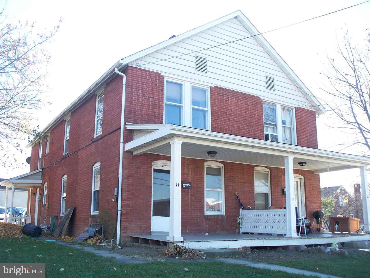 Ideal side by side 2 unit with separate utilities.  Original hardwood floors and trim. Zoning is R3 - 1-4 Family Dwelling