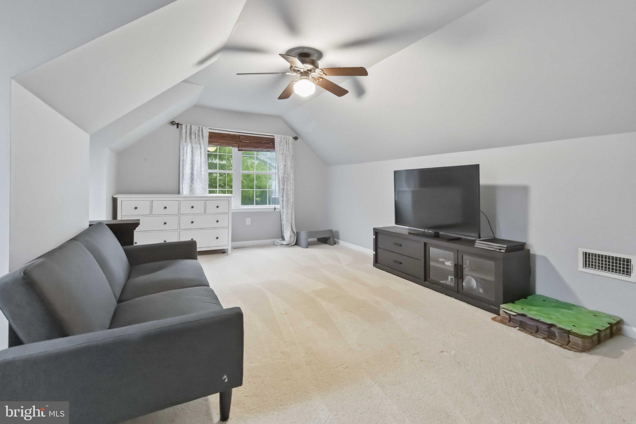 PHEASANT RIDGE - Residential