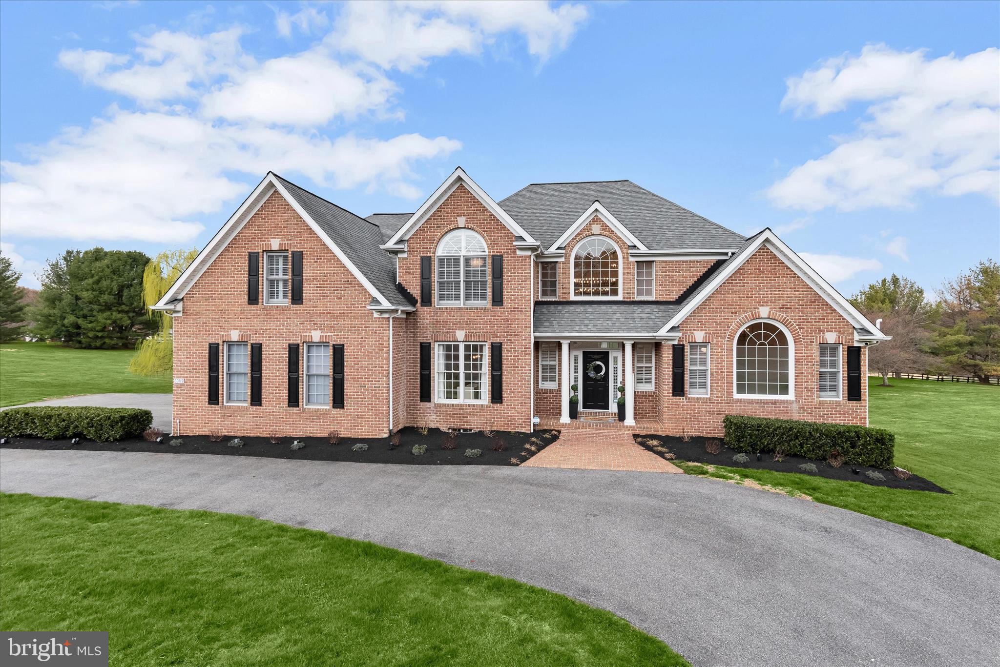 FOX VALLEY ESTATES - Residential