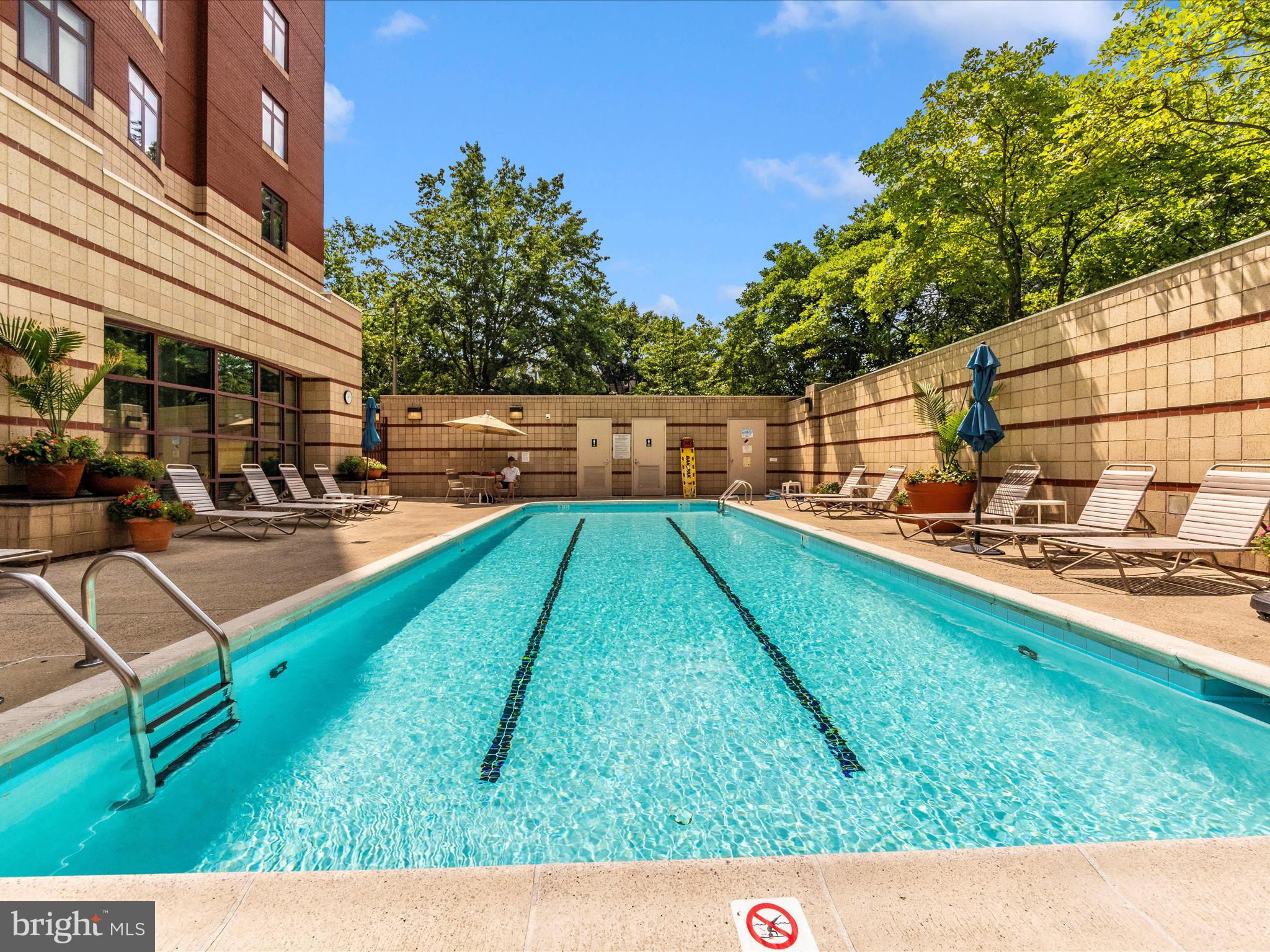 CHARLESTON CONDO - Residential