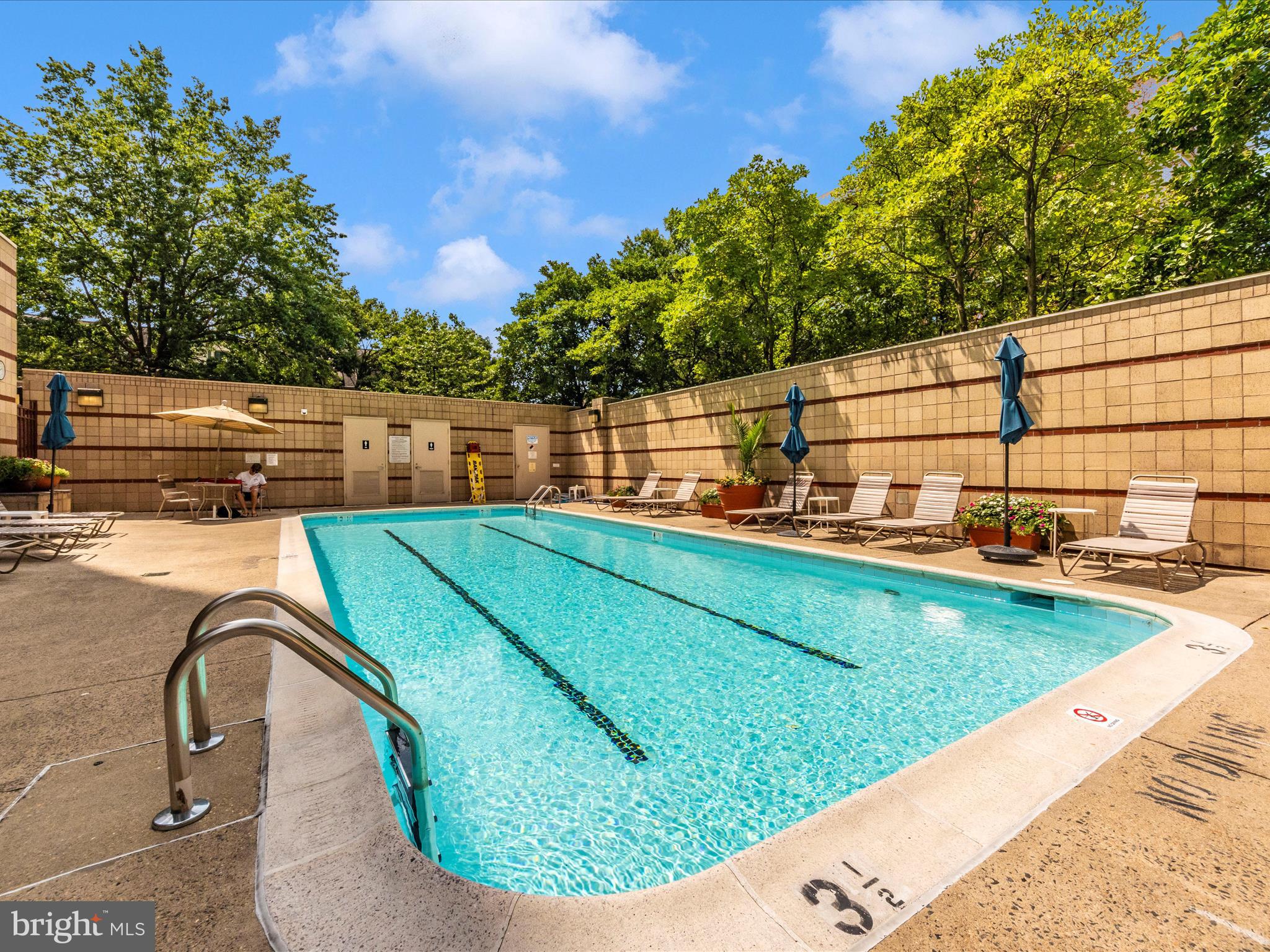 CHARLESTON CONDO - Residential