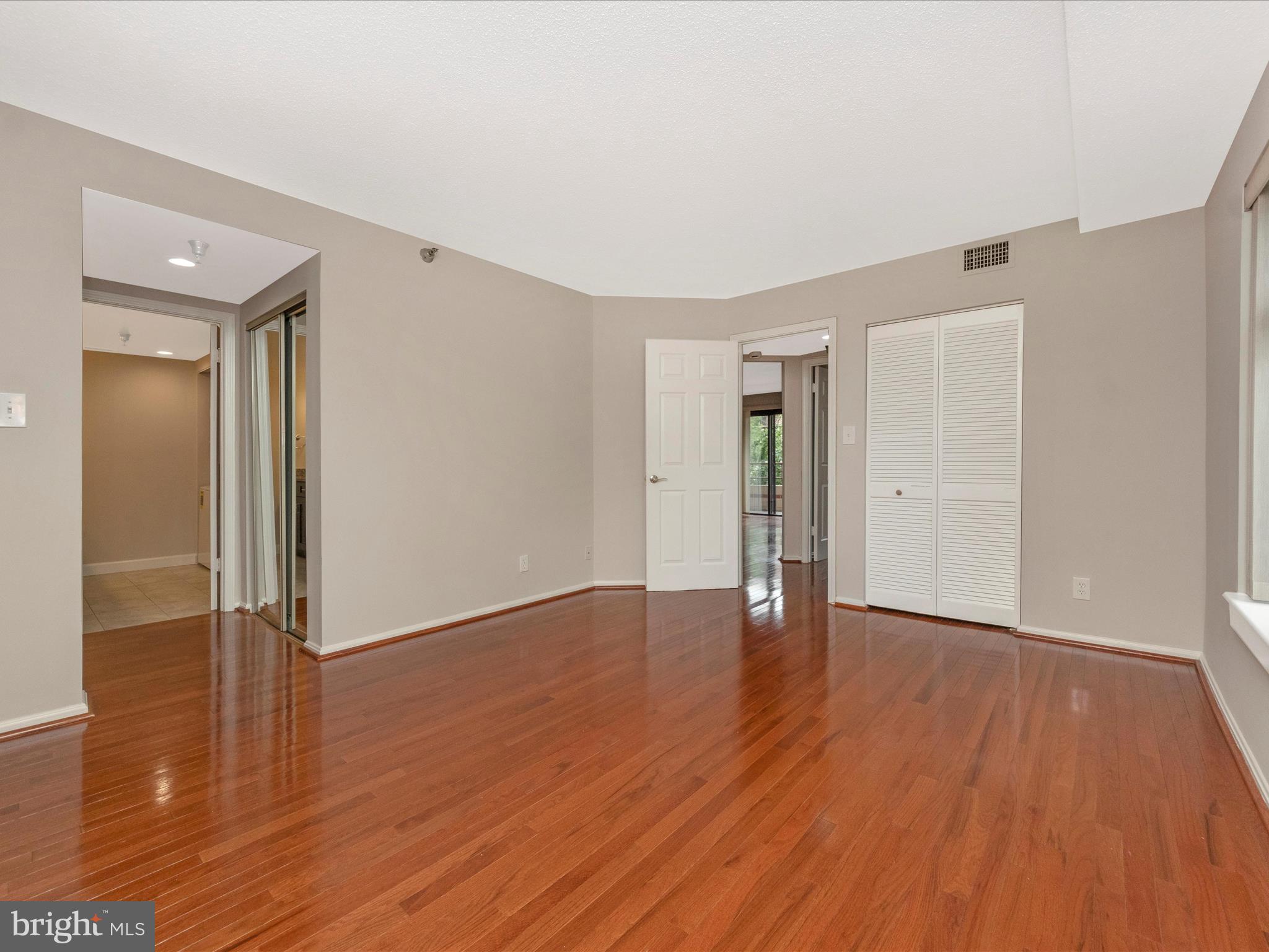 CHARLESTON CONDO - Residential