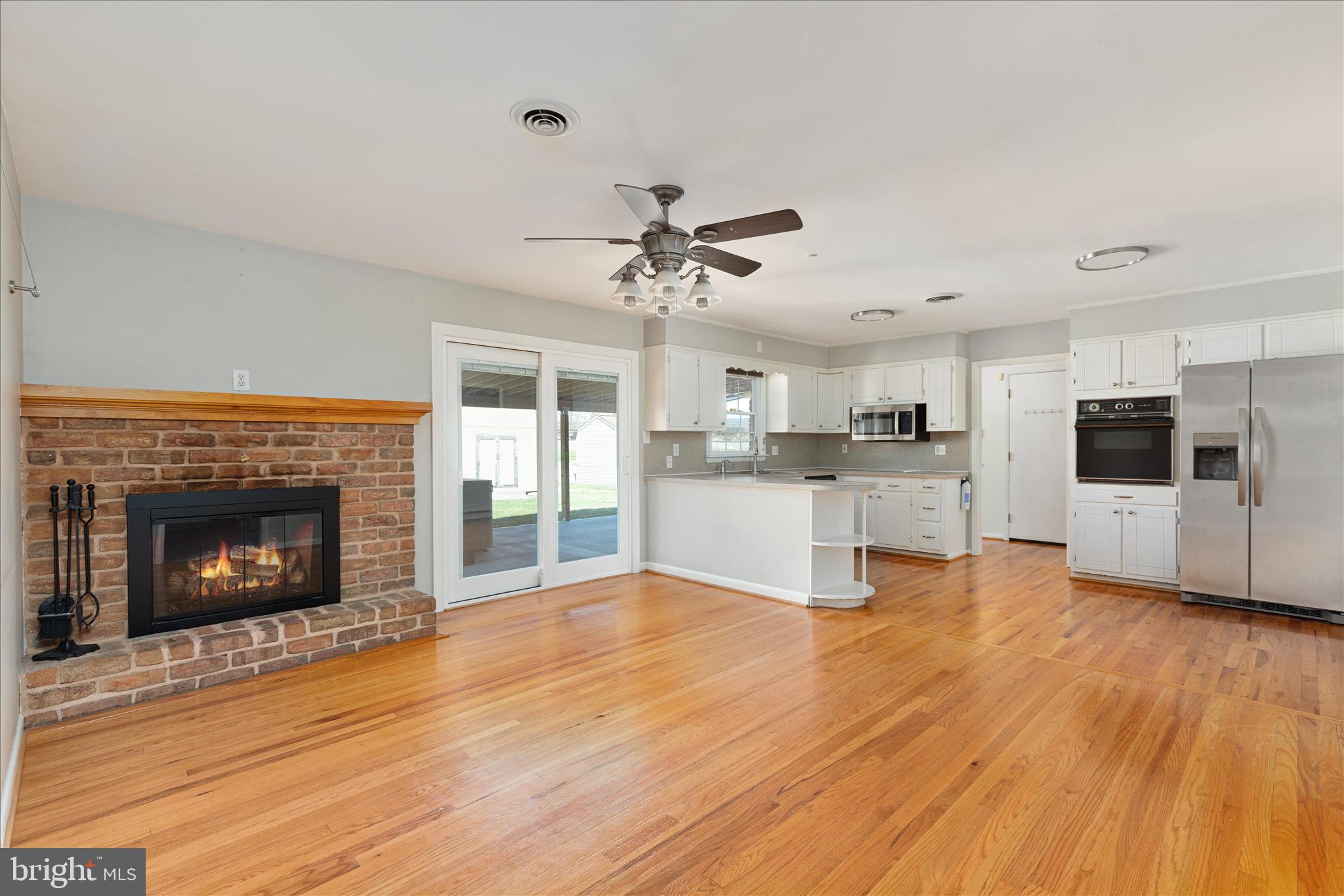 HOLIDAY ACRES - Residential