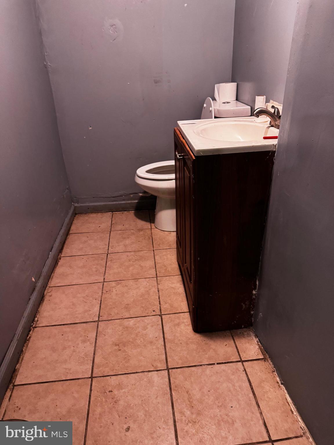 ELMWOOD PARK - Residential Income