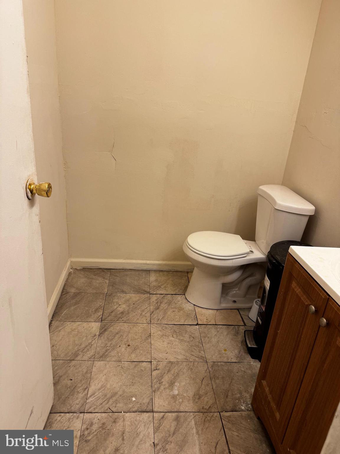 ELMWOOD PARK - Residential Income