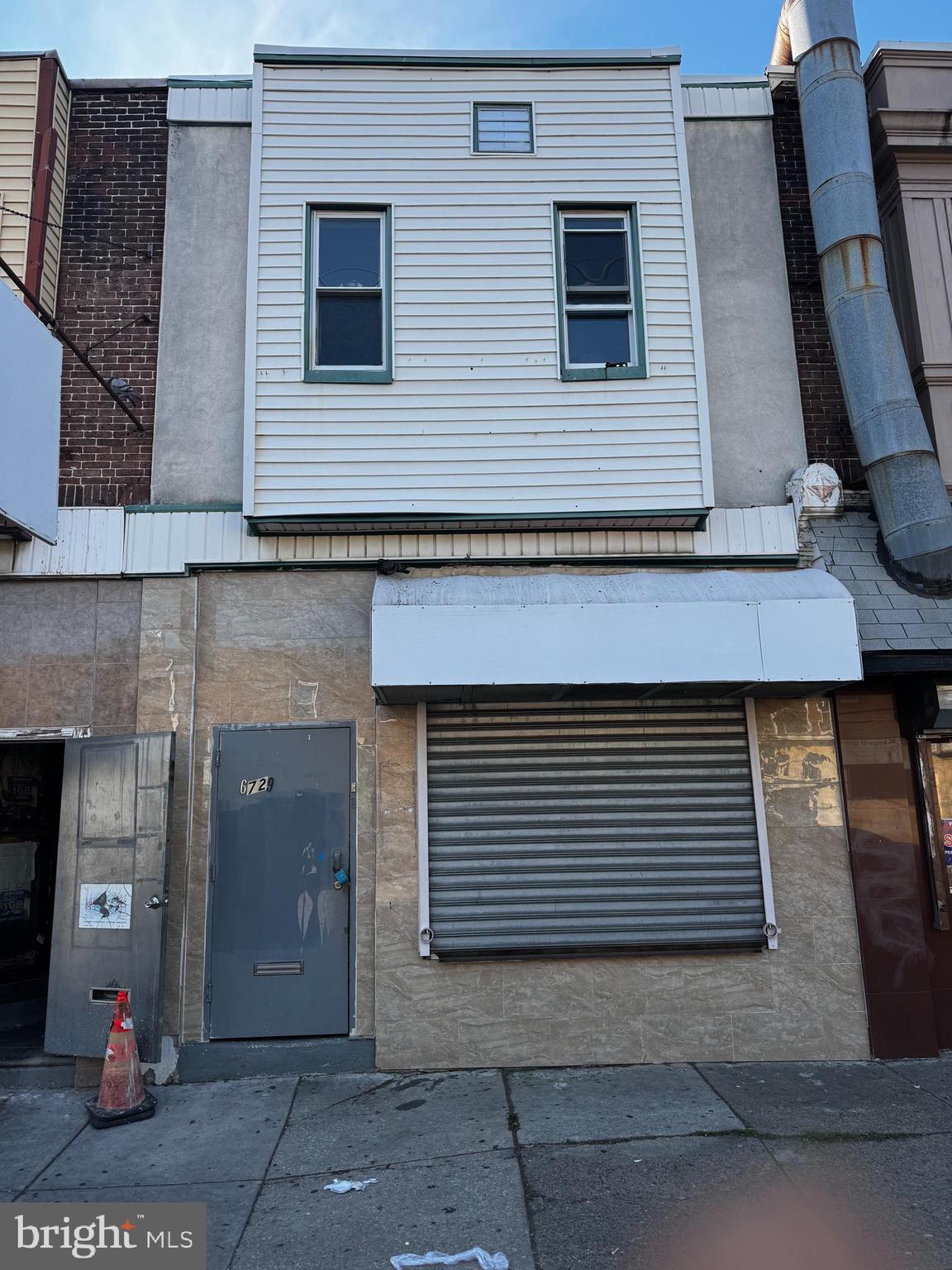 ELMWOOD PARK - Residential Income