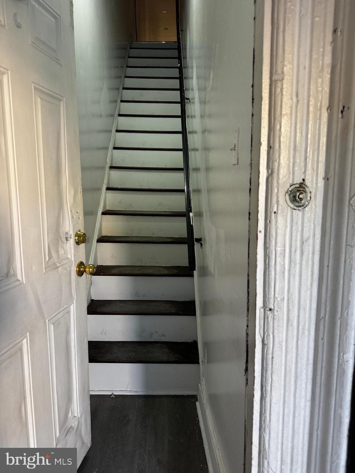 ELMWOOD PARK - Residential Income
