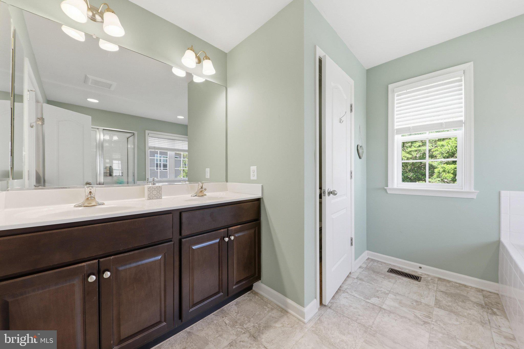 SHERIDAN ESTATES - Residential