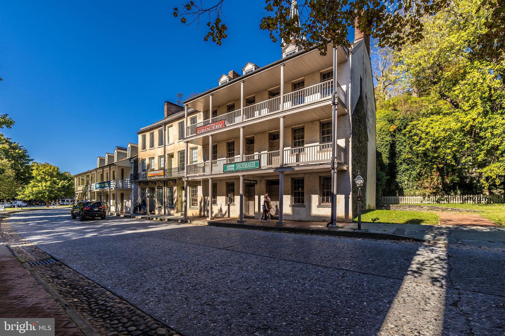 SHERIDAN ESTATES - Residential