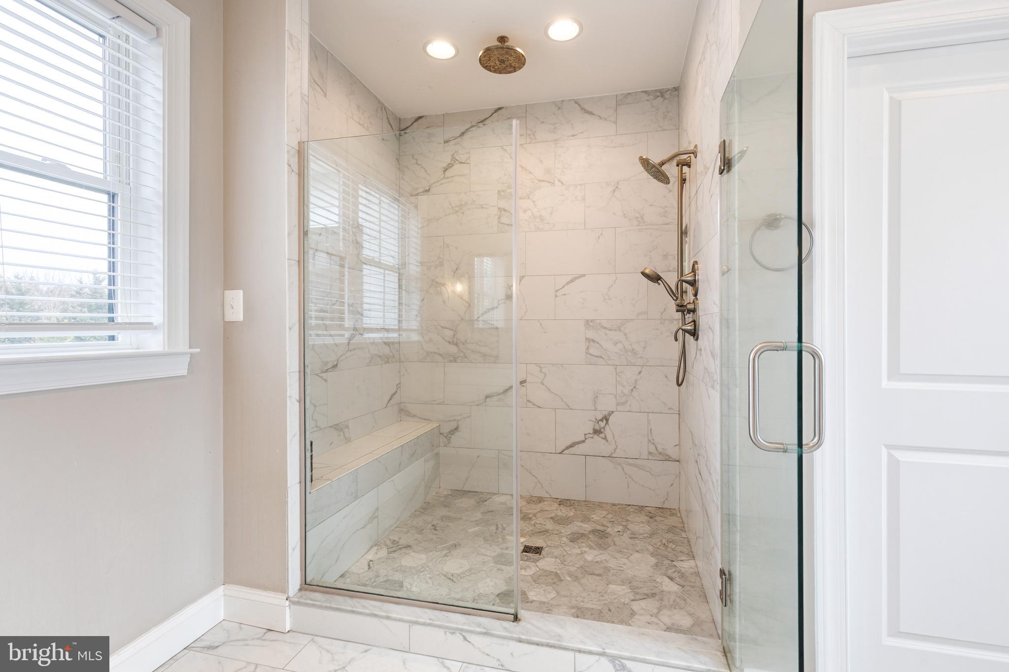BRIAR KNOLL - Residential