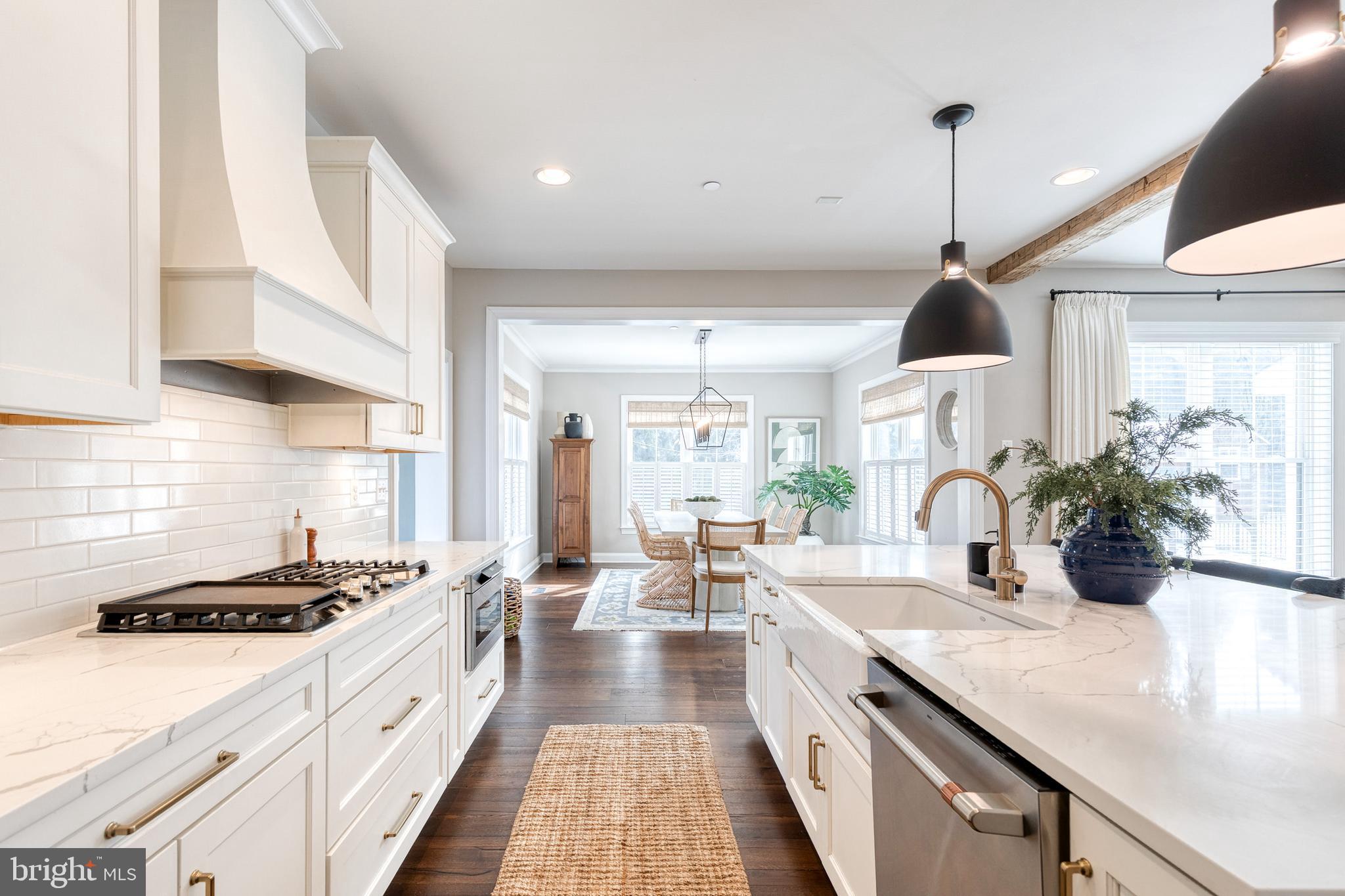 BRIAR KNOLL - Residential