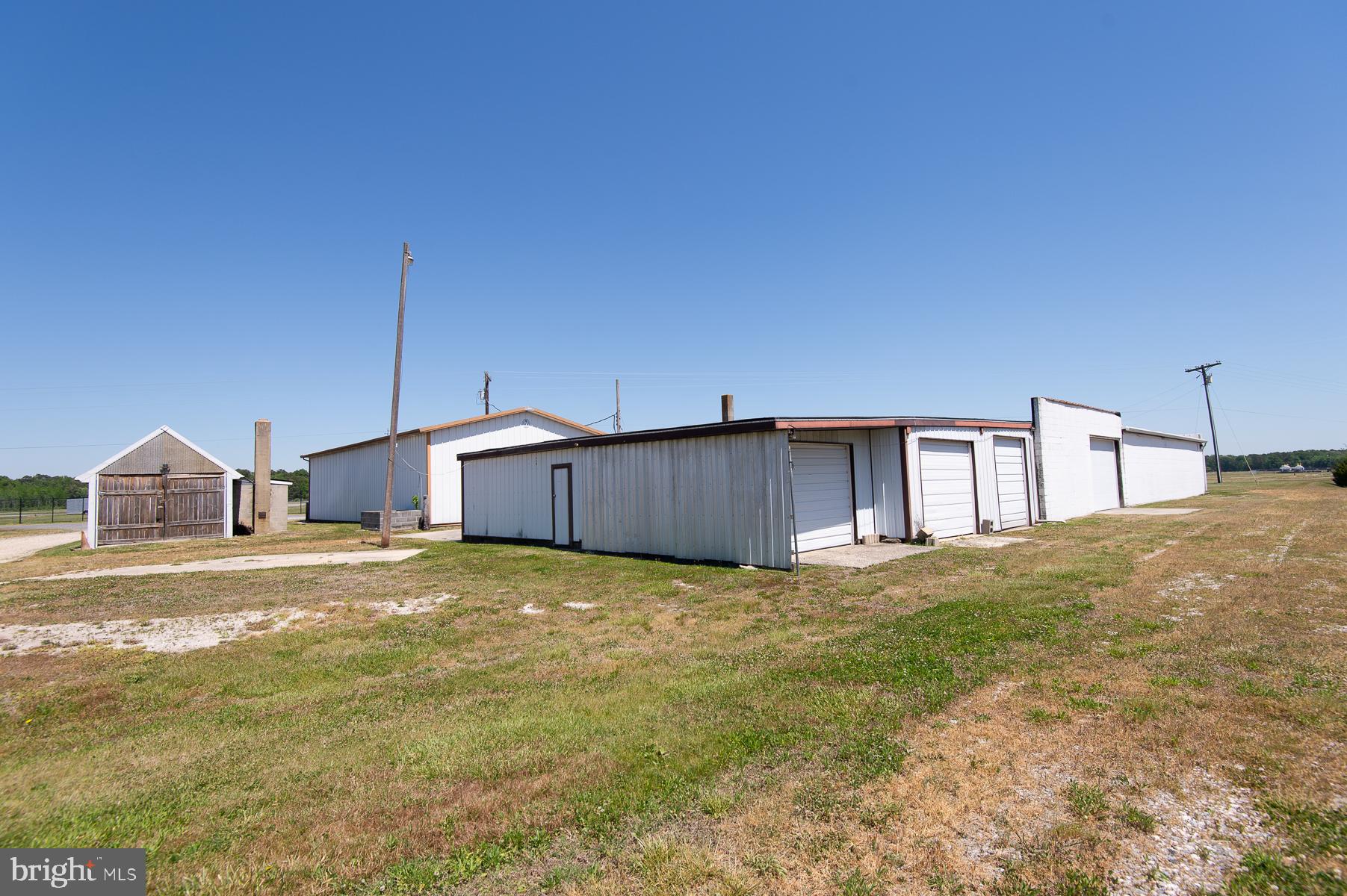 BUCKTOWN - Commercial Sale