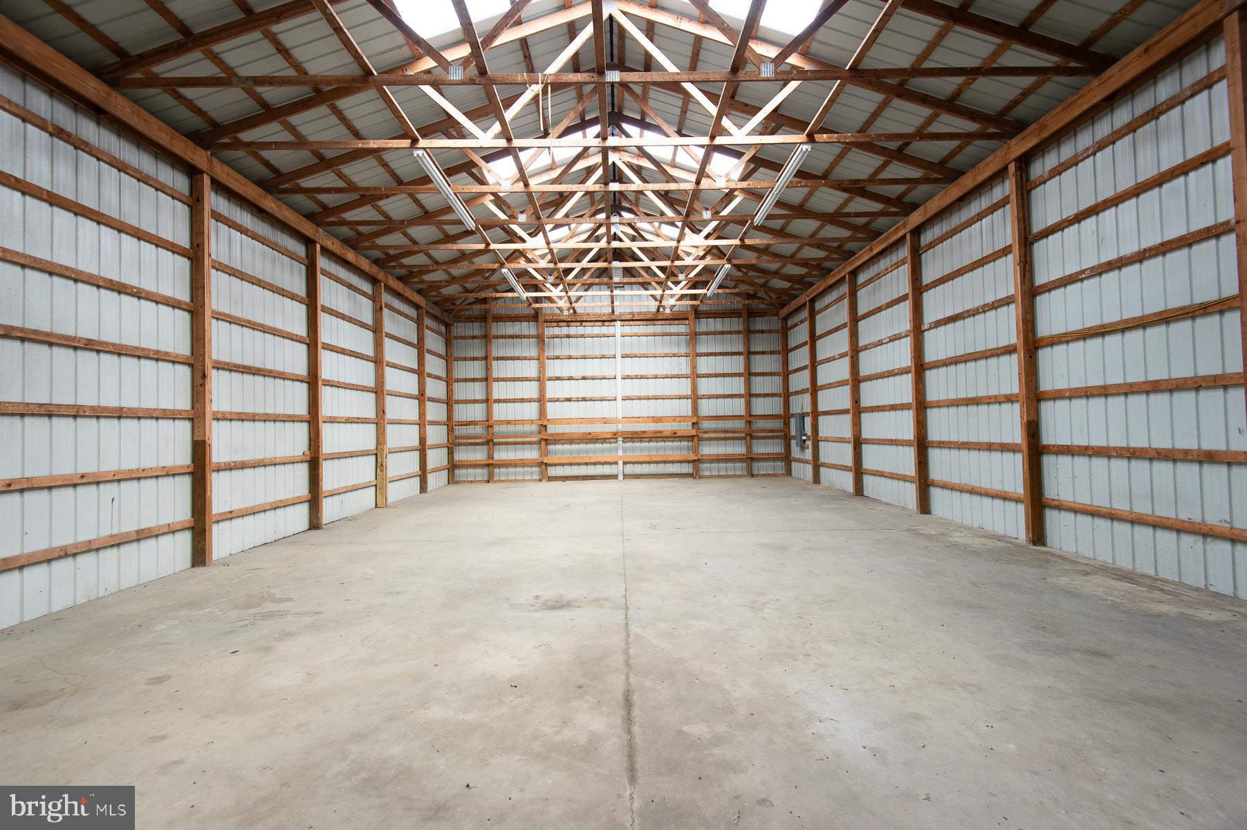 BUCKTOWN - Commercial Sale