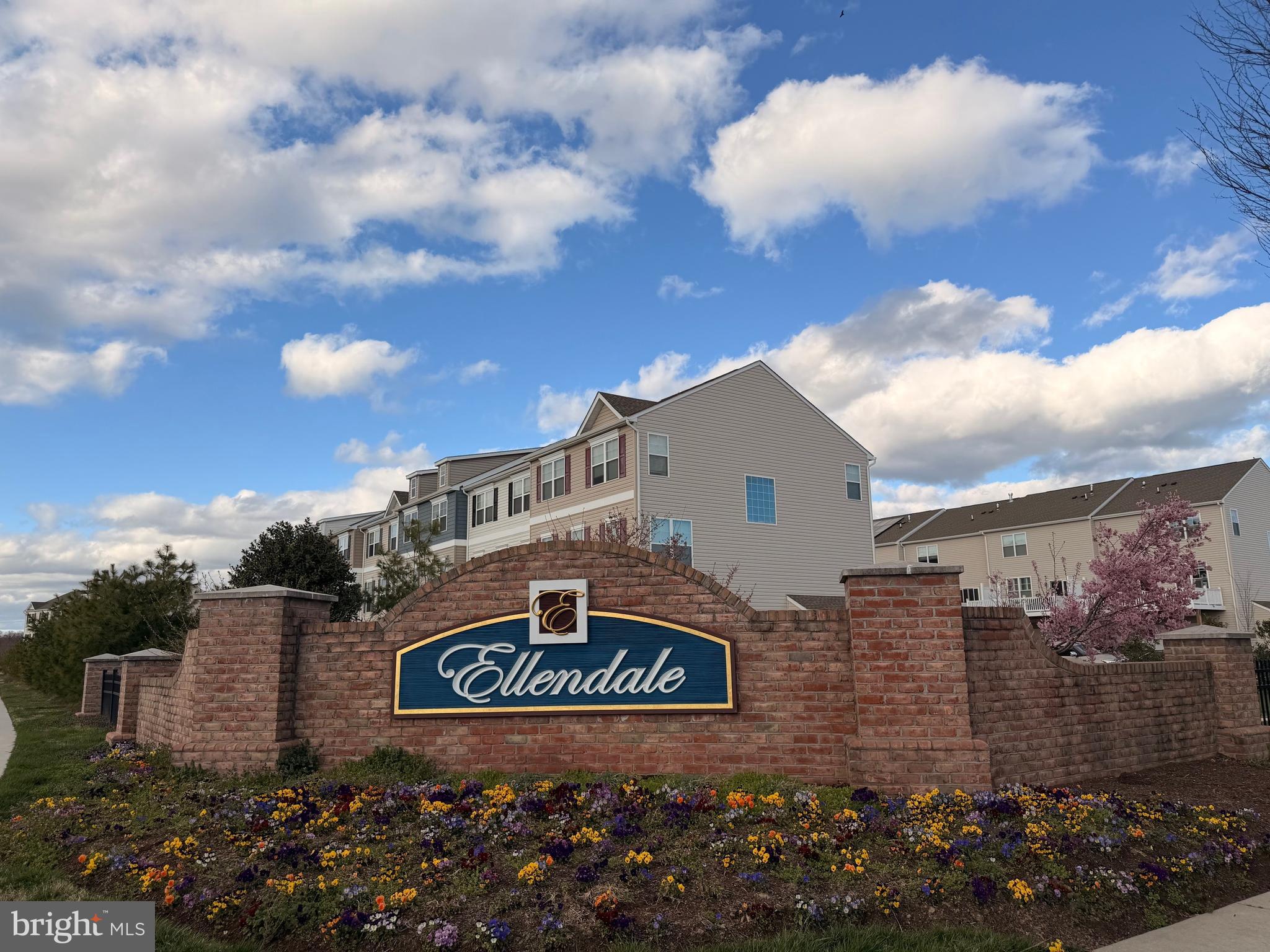ELLENDALE - Residential