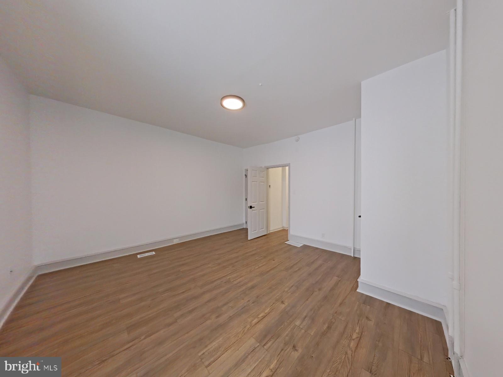 ROXBOROUGH - Residential Lease