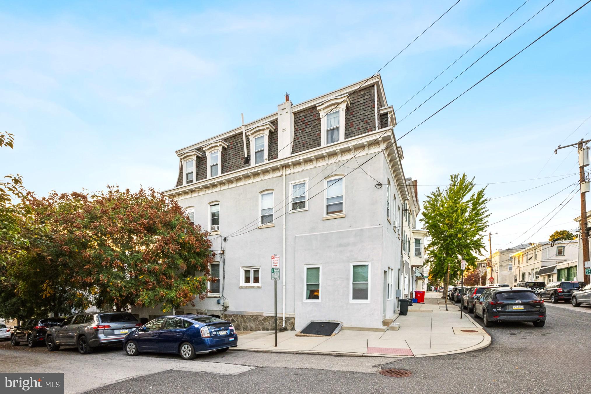 ROXBOROUGH - Residential Lease