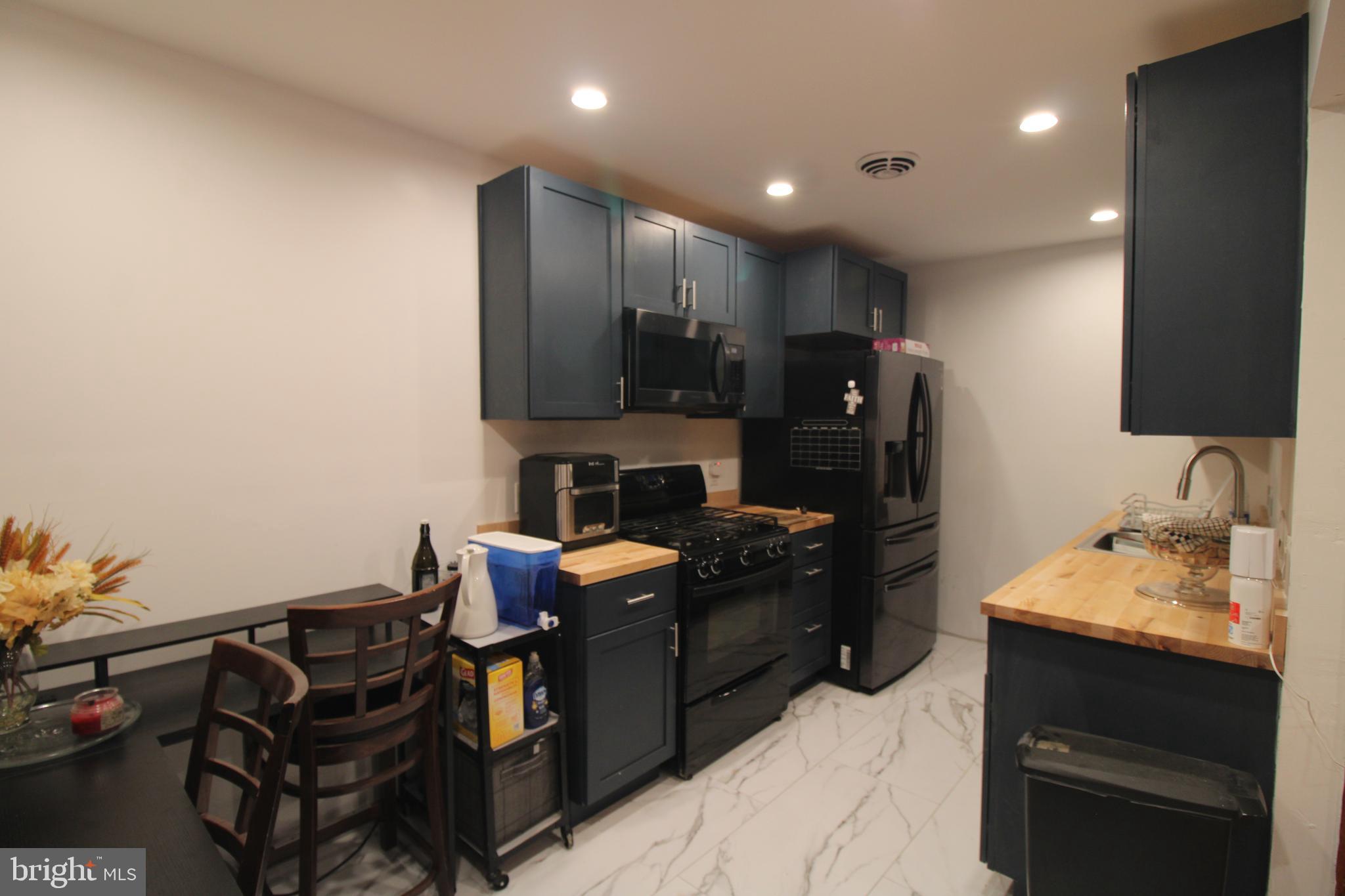 SUNNYBROOK - Residential