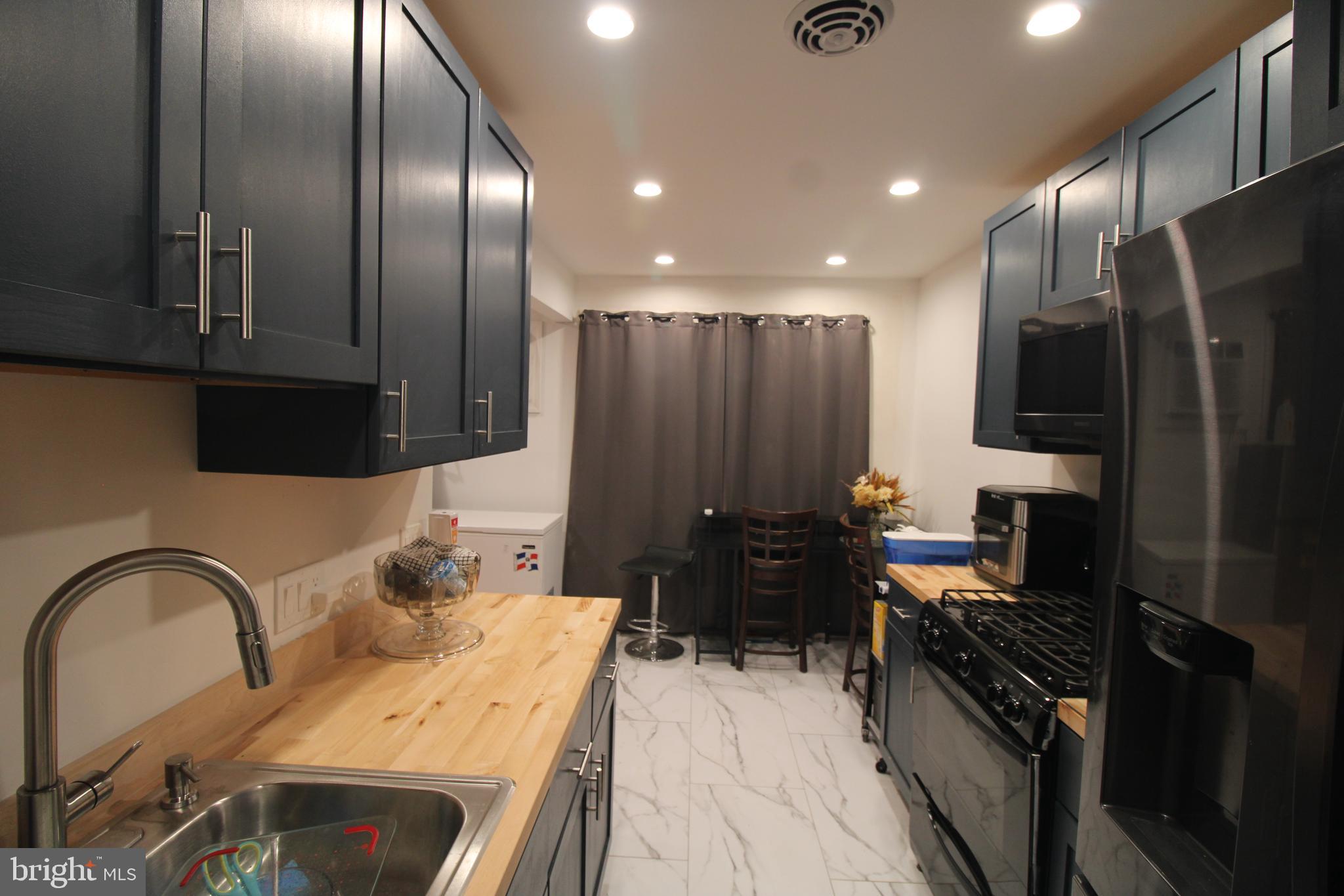 SUNNYBROOK - Residential