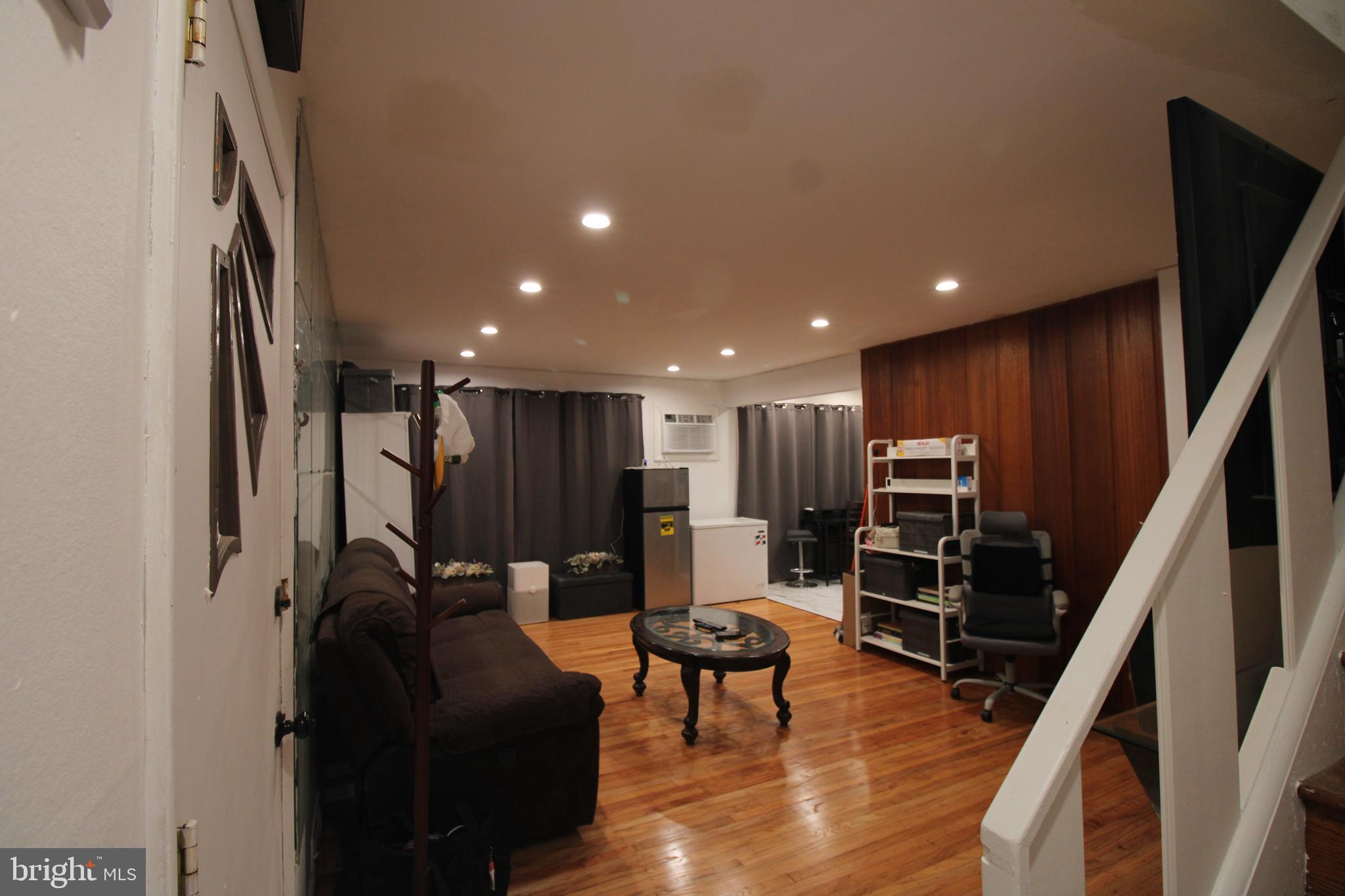 SUNNYBROOK - Residential
