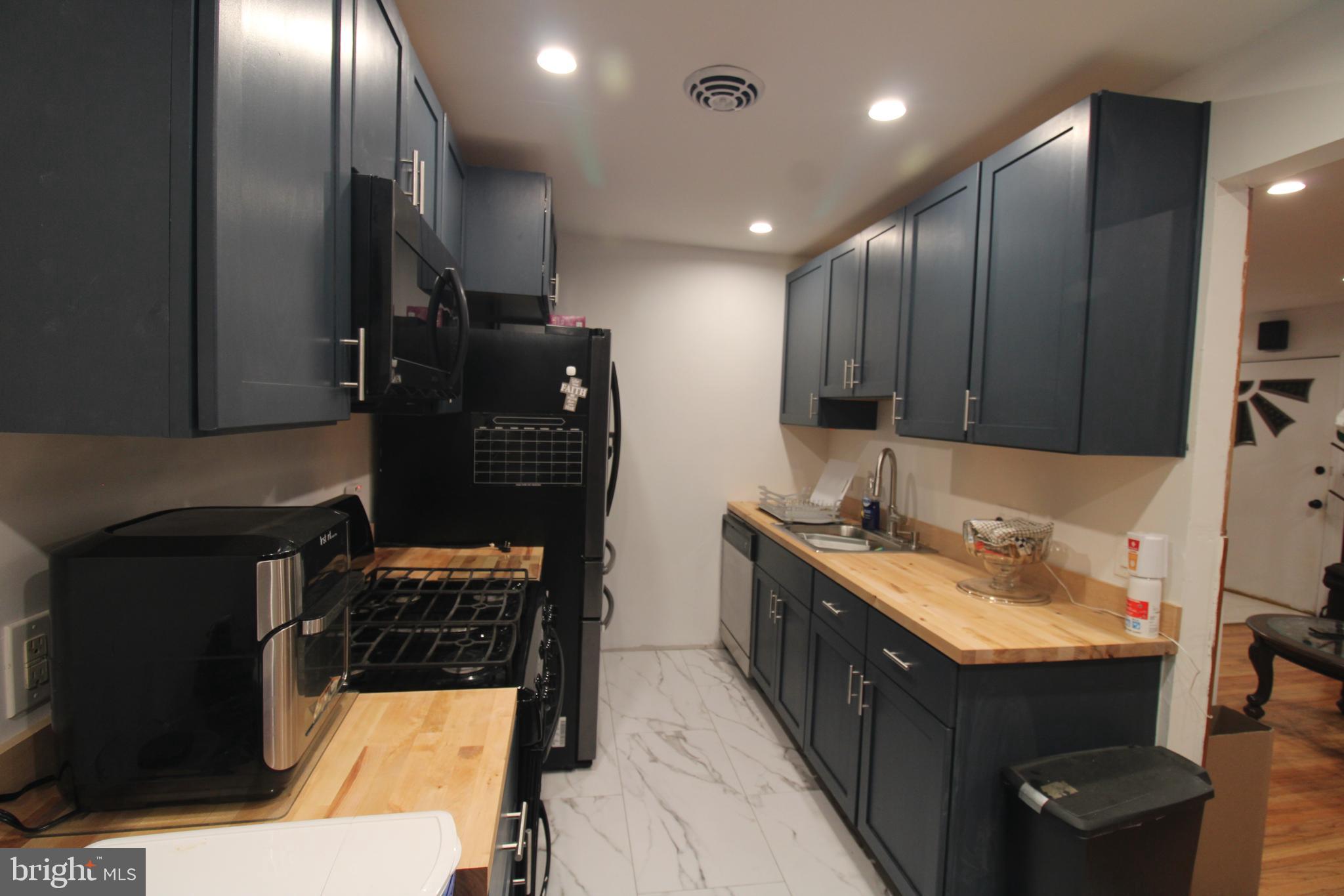 SUNNYBROOK - Residential