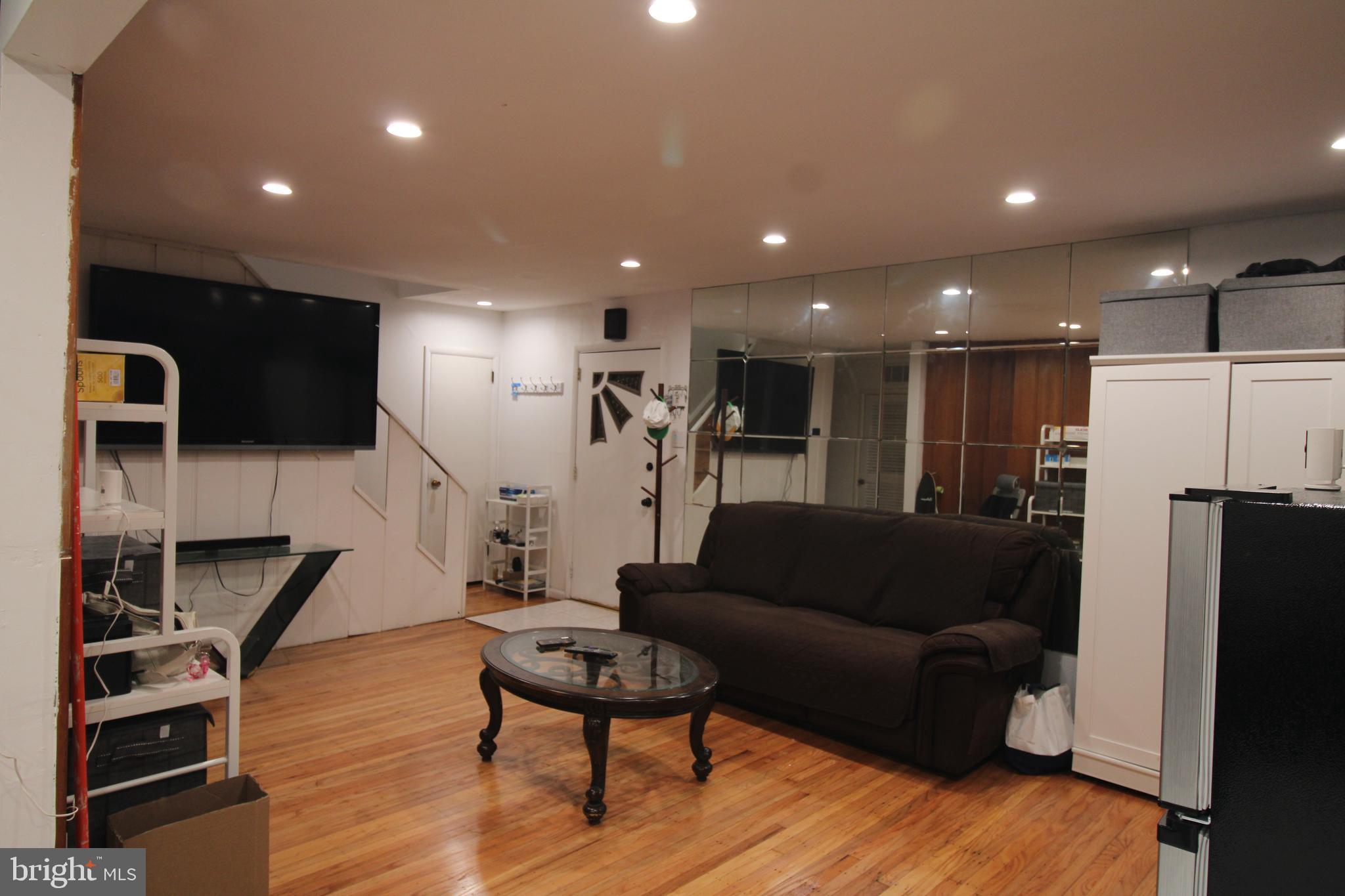 SUNNYBROOK - Residential