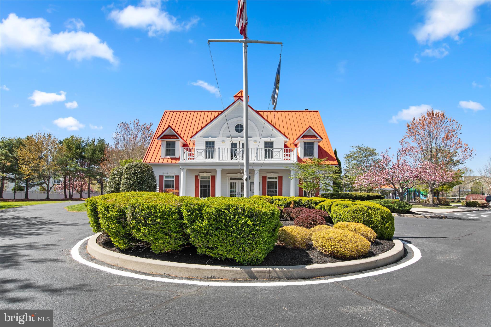 BETHANY LAKES - Residential